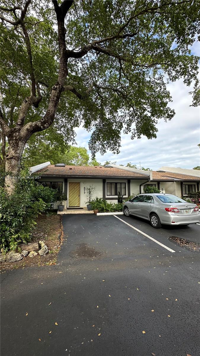 577 NE 199th Ter 1V, Miami, Florida 33179, 2 Bedrooms Bedrooms, ,2 BathroomsBathrooms,Residential,For Sale,577 NE 199th Ter 1V,A11516616