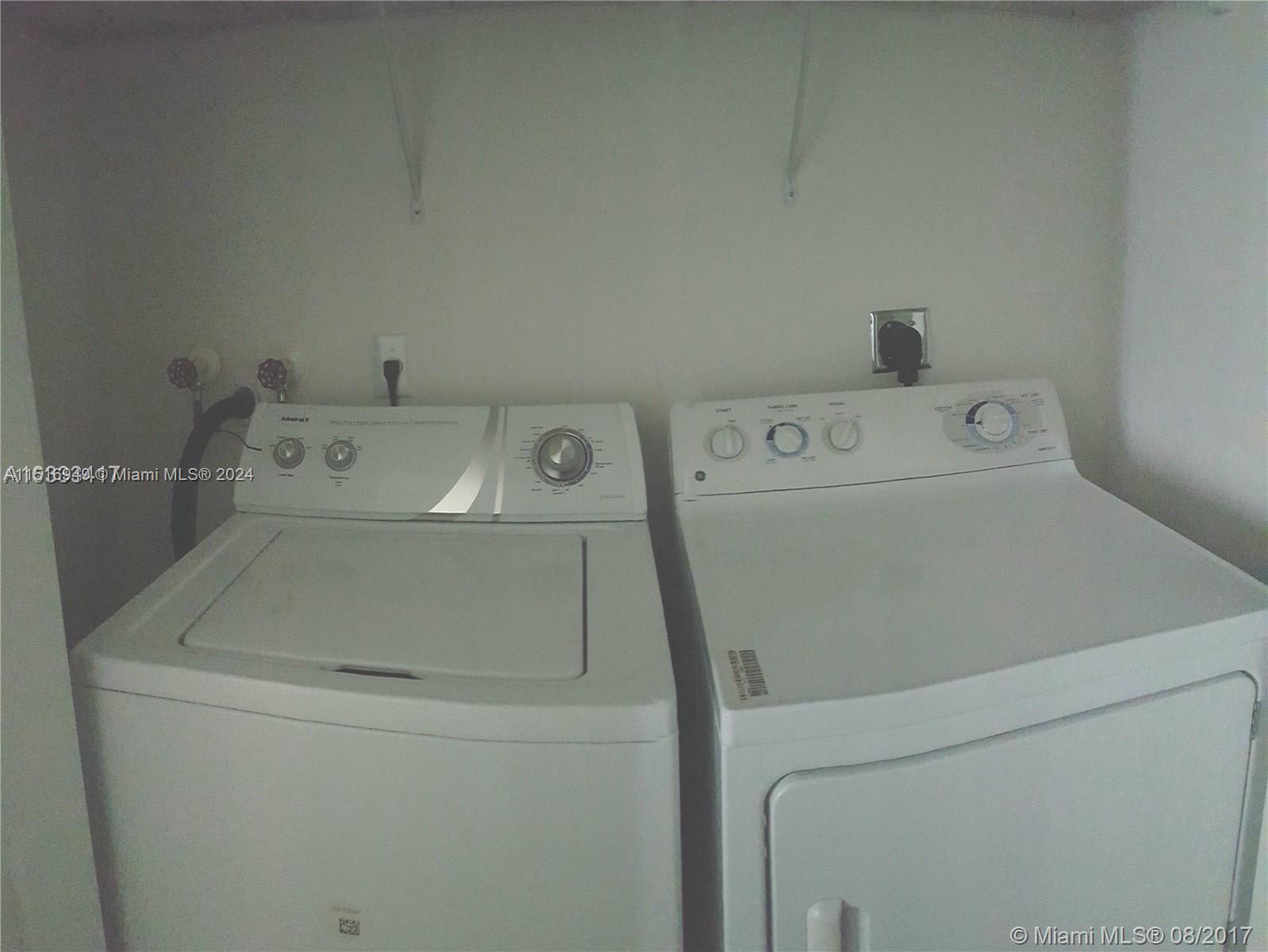 2324 SE 23rd Rd 2324, Homestead, Florida 33035, 3 Bedrooms Bedrooms, ,2 BathroomsBathrooms,Residential,For Sale,2324 SE 23rd Rd 2324,A11516949