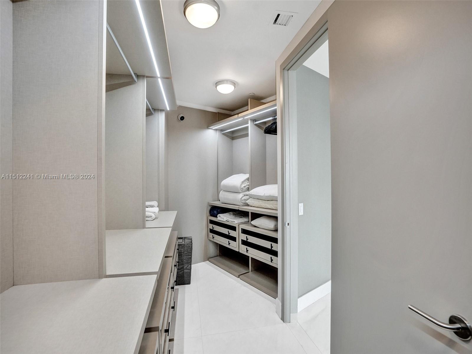 18555 Collins Ave 4403, Sunny Isles Beach, Florida 33160, 3 Bedrooms Bedrooms, ,4 BathroomsBathrooms,Residential,For Sale,18555 Collins Ave 4403,A11512241