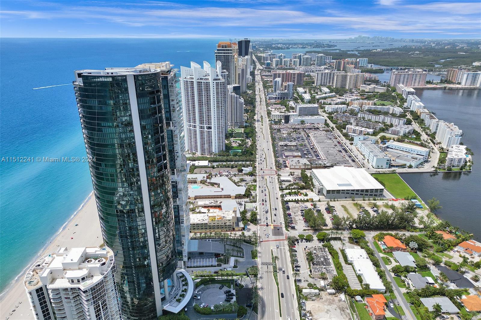 18555 Collins Ave 4403, Sunny Isles Beach, Florida 33160, 3 Bedrooms Bedrooms, ,4 BathroomsBathrooms,Residential,For Sale,18555 Collins Ave 4403,A11512241