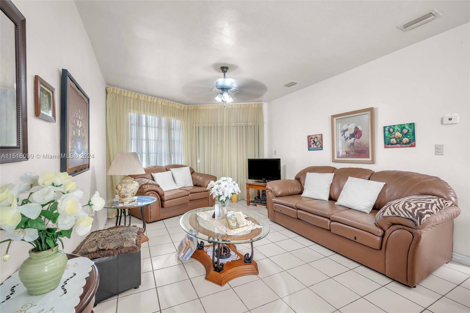 18726 NE 18th Ave 221, Miami, Florida 33179, 1 Bedroom Bedrooms, ,1 BathroomBathrooms,Residential,For Sale,18726 NE 18th Ave 221,A11516099