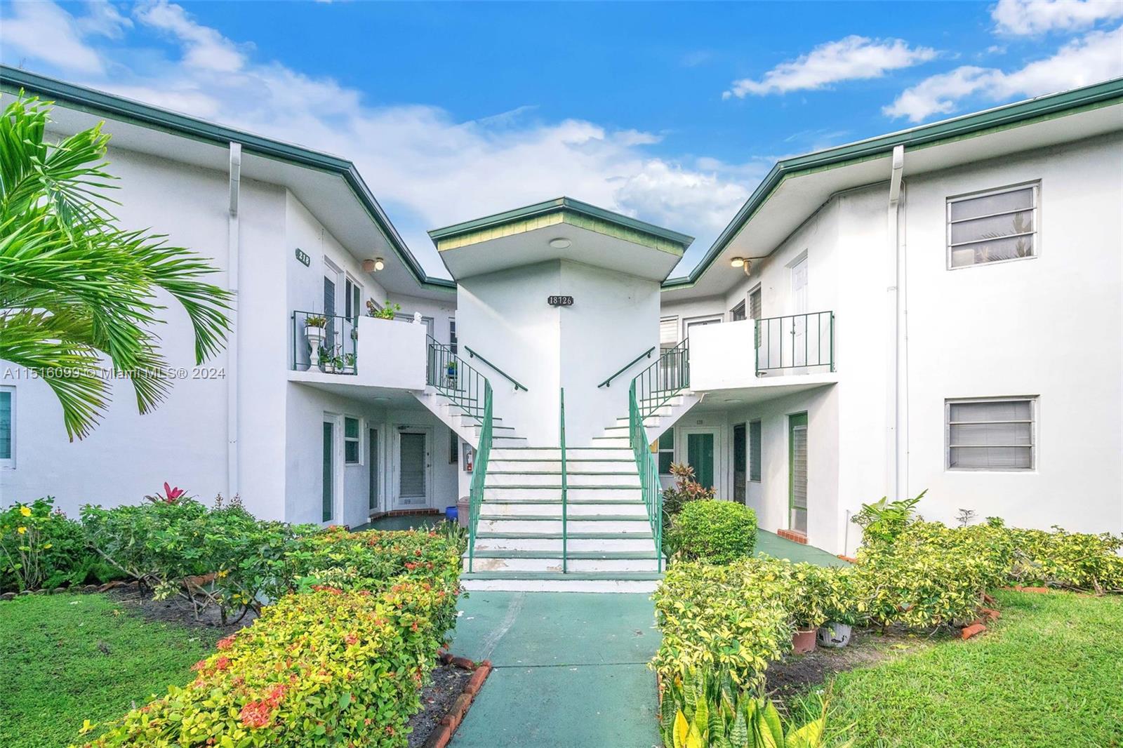 18726 NE 18th Ave 221, Miami, Florida 33179, 1 Bedroom Bedrooms, ,1 BathroomBathrooms,Residential,For Sale,18726 NE 18th Ave 221,A11516099