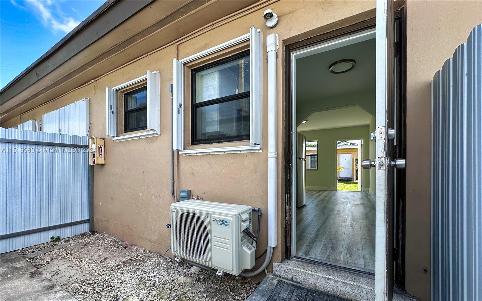 1010 Opa Locka Blvd #2, Opa-Locka, Florida 33054, 1 Bedroom Bedrooms, ,1 BathroomBathrooms,Residentiallease,For Rent,1010 Opa Locka Blvd #2,A11516980