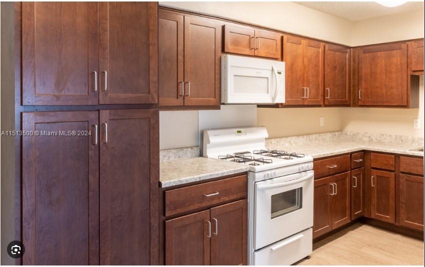 1309 SW 75th Ave, North Lauderdale, Florida 33068, 3 Bedrooms Bedrooms, ,2 BathroomsBathrooms,Residential,For Sale,1309 SW 75th Ave,A11513500