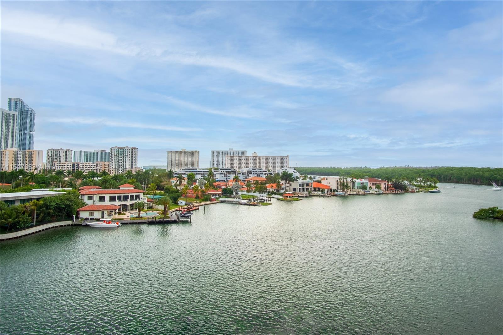 400 Sunny Isles Blvd 621, Sunny Isles Beach, Florida 33160, 2 Bedrooms Bedrooms, ,2 BathroomsBathrooms,Residentiallease,For Rent,400 Sunny Isles Blvd 621,A11517383
