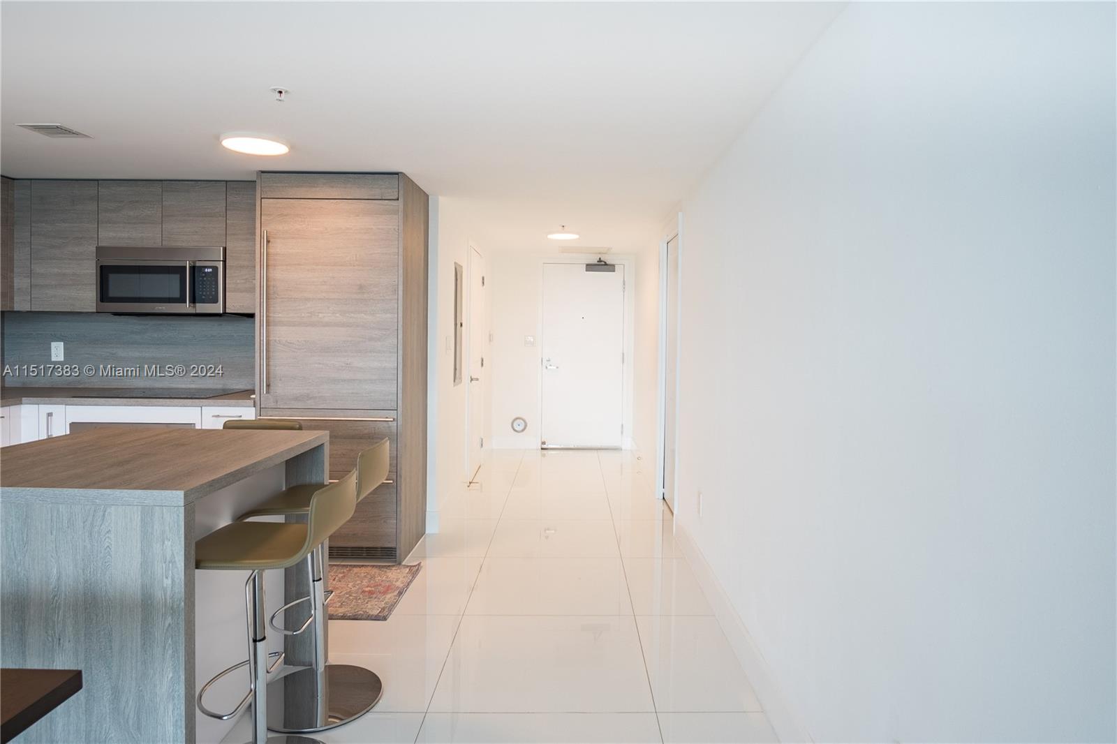 400 Sunny Isles Blvd 621, Sunny Isles Beach, Florida 33160, 2 Bedrooms Bedrooms, ,2 BathroomsBathrooms,Residentiallease,For Rent,400 Sunny Isles Blvd 621,A11517383