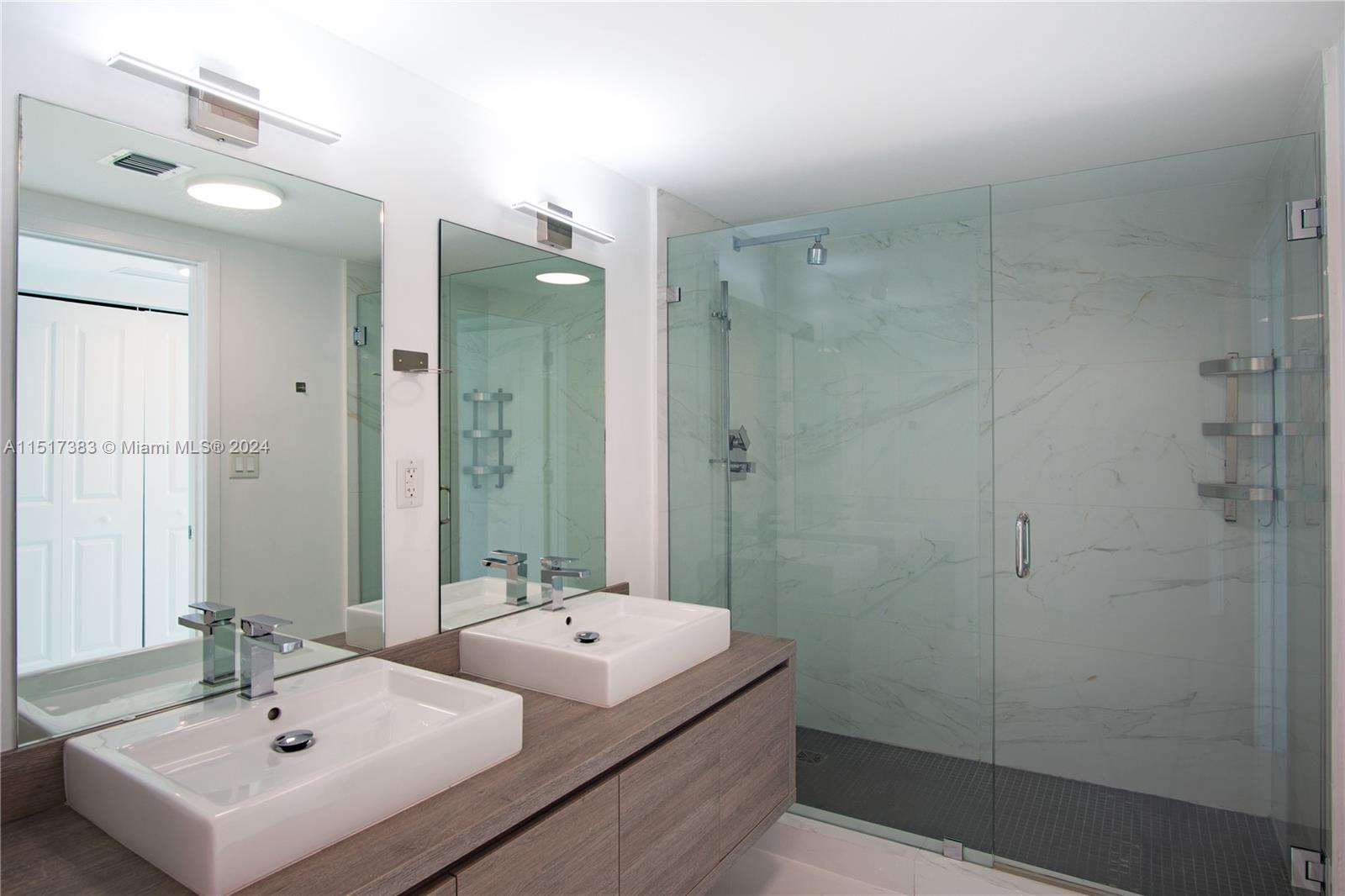 400 Sunny Isles Blvd 621, Sunny Isles Beach, Florida 33160, 2 Bedrooms Bedrooms, ,2 BathroomsBathrooms,Residentiallease,For Rent,400 Sunny Isles Blvd 621,A11517383