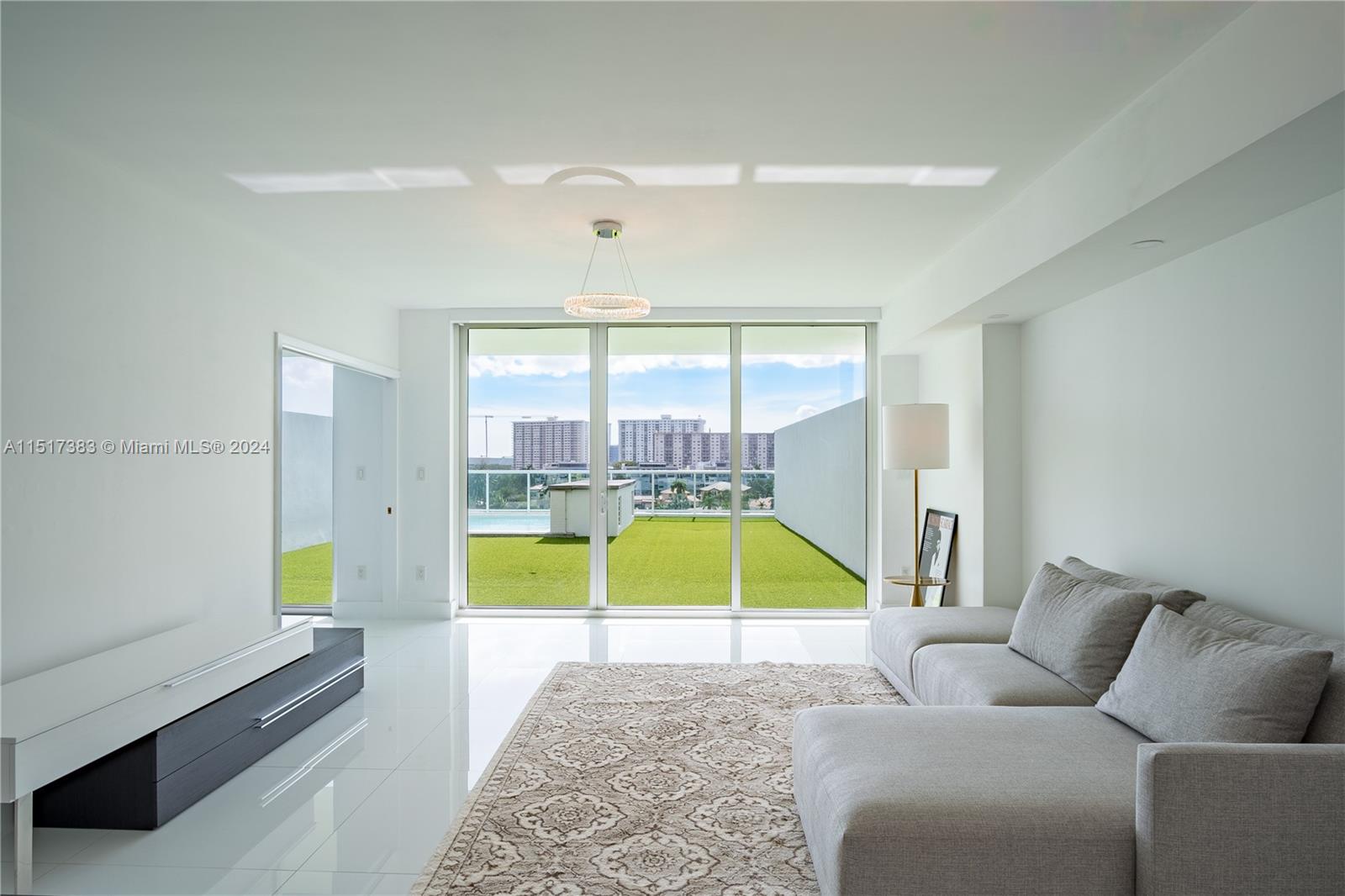 400 Sunny Isles Blvd 621, Sunny Isles Beach, Florida 33160, 2 Bedrooms Bedrooms, ,2 BathroomsBathrooms,Residentiallease,For Rent,400 Sunny Isles Blvd 621,A11517383