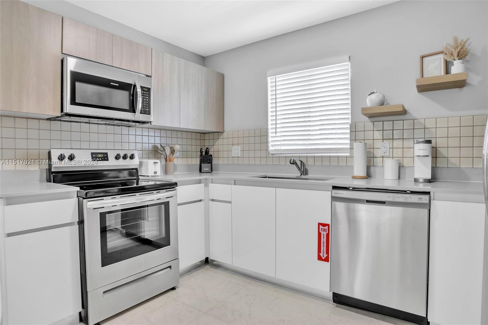 507-513 NW 8th Ave, Fort Lauderdale, Florida 33311, ,Commercialsale,For Sale,507-513 NW 8th Ave,A11517021