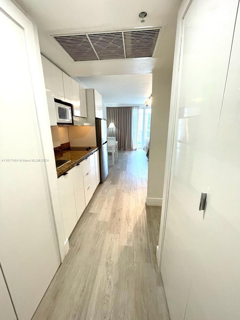 19201 Collins Ave 933, Sunny Isles Beach, Florida 33160, ,1 BathroomBathrooms,Residentiallease,For Rent,19201 Collins Ave 933,A11517404