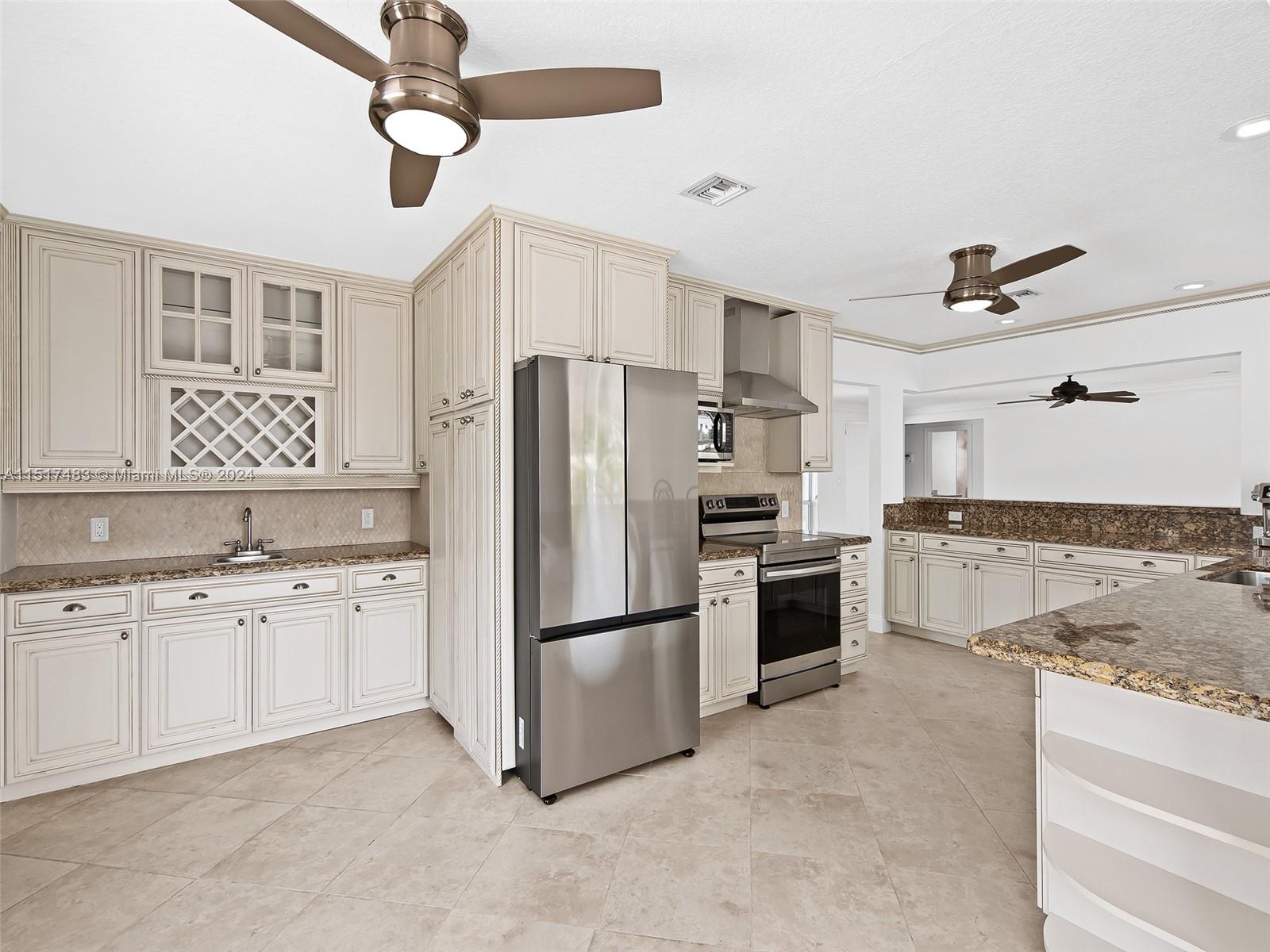 6301 NE 20th Ter, Fort Lauderdale, Florida 33308, 3 Bedrooms Bedrooms, ,2 BathroomsBathrooms,Residential,For Sale,6301 NE 20th Ter,A11517483