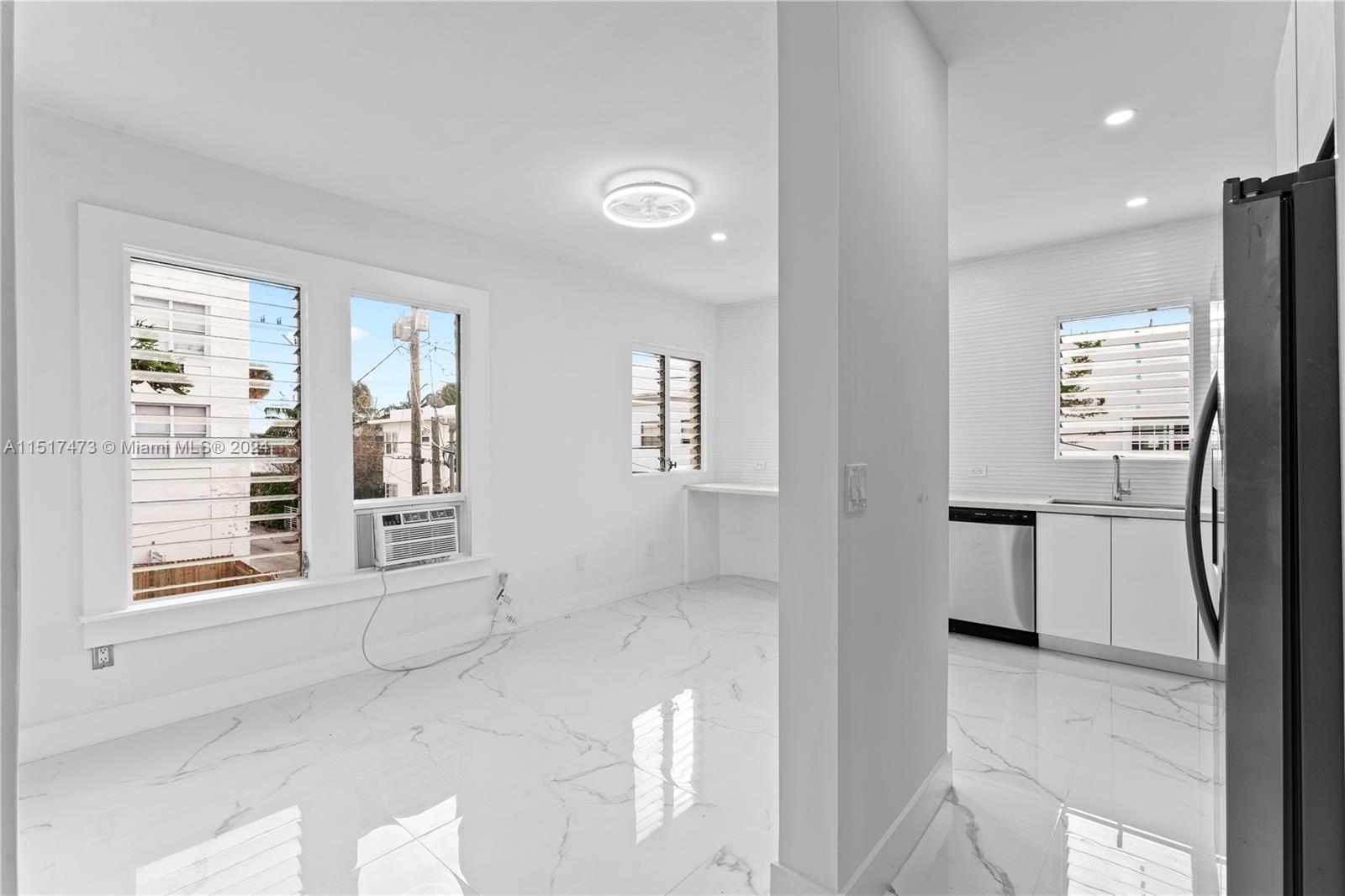 842 Meridian Ave 2D, Miami Beach, Florida 33139, 1 Bedroom Bedrooms, ,1 BathroomBathrooms,Residential,For Sale,842 Meridian Ave 2D,A11517473