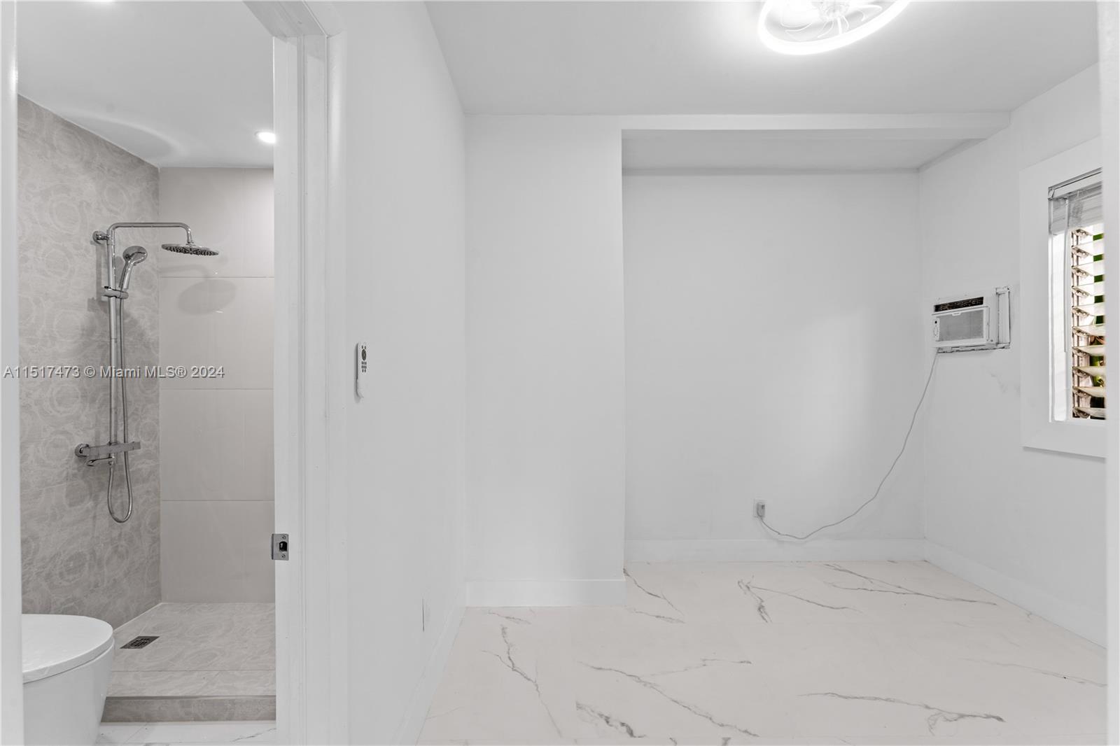 842 Meridian Ave 2D, Miami Beach, Florida 33139, 1 Bedroom Bedrooms, ,1 BathroomBathrooms,Residential,For Sale,842 Meridian Ave 2D,A11517473