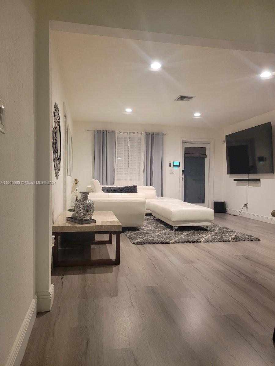 2402 Van Buren St, Hollywood, Florida 33020, 3 Bedrooms Bedrooms, ,2 BathroomsBathrooms,Residential,For Sale,2402 Van Buren St,A11510003