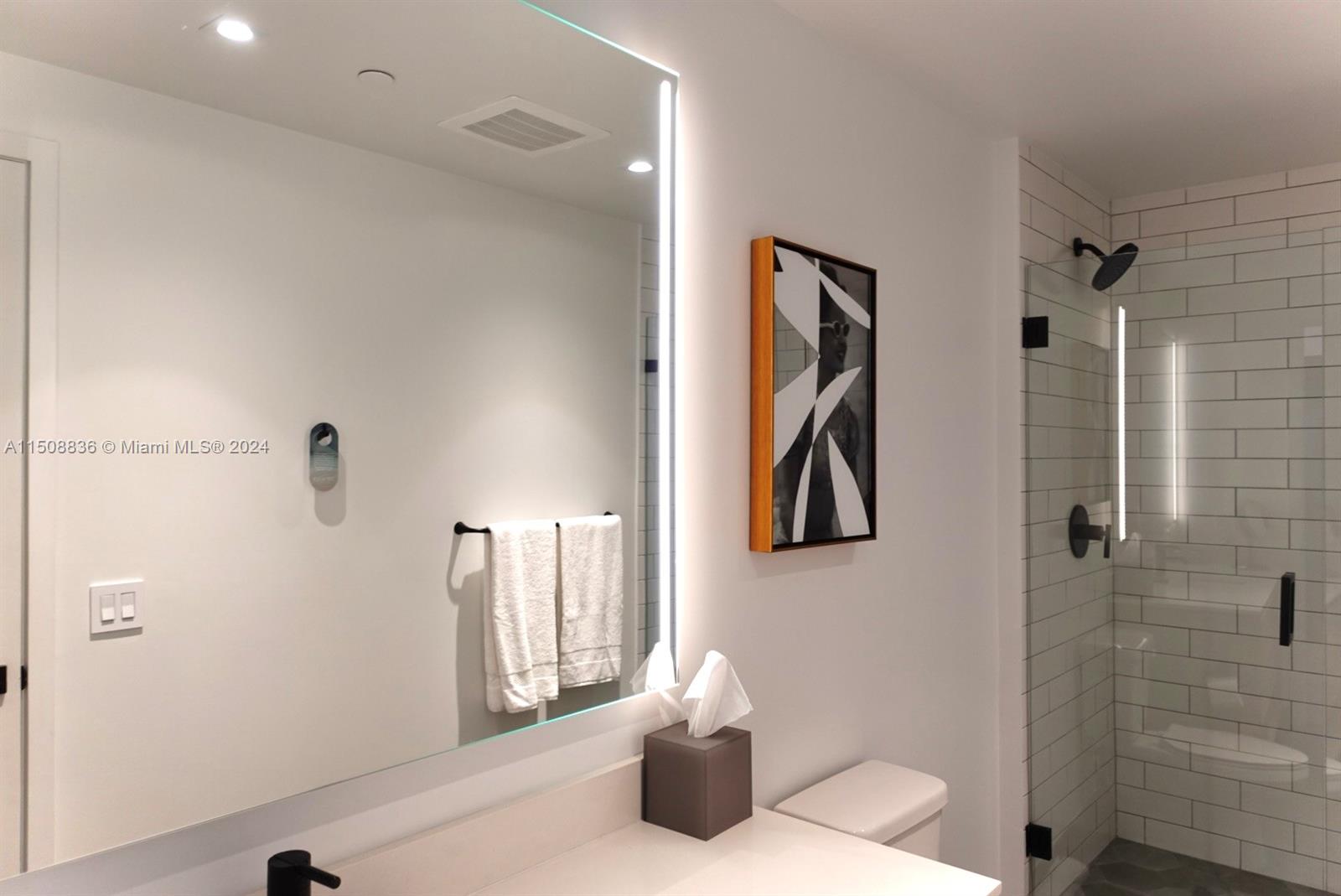 398 NE 5th St 3119, Miami, Florida 33132, 1 Bedroom Bedrooms, ,1 BathroomBathrooms,Residential,For Sale,398 NE 5th St 3119,A11508836