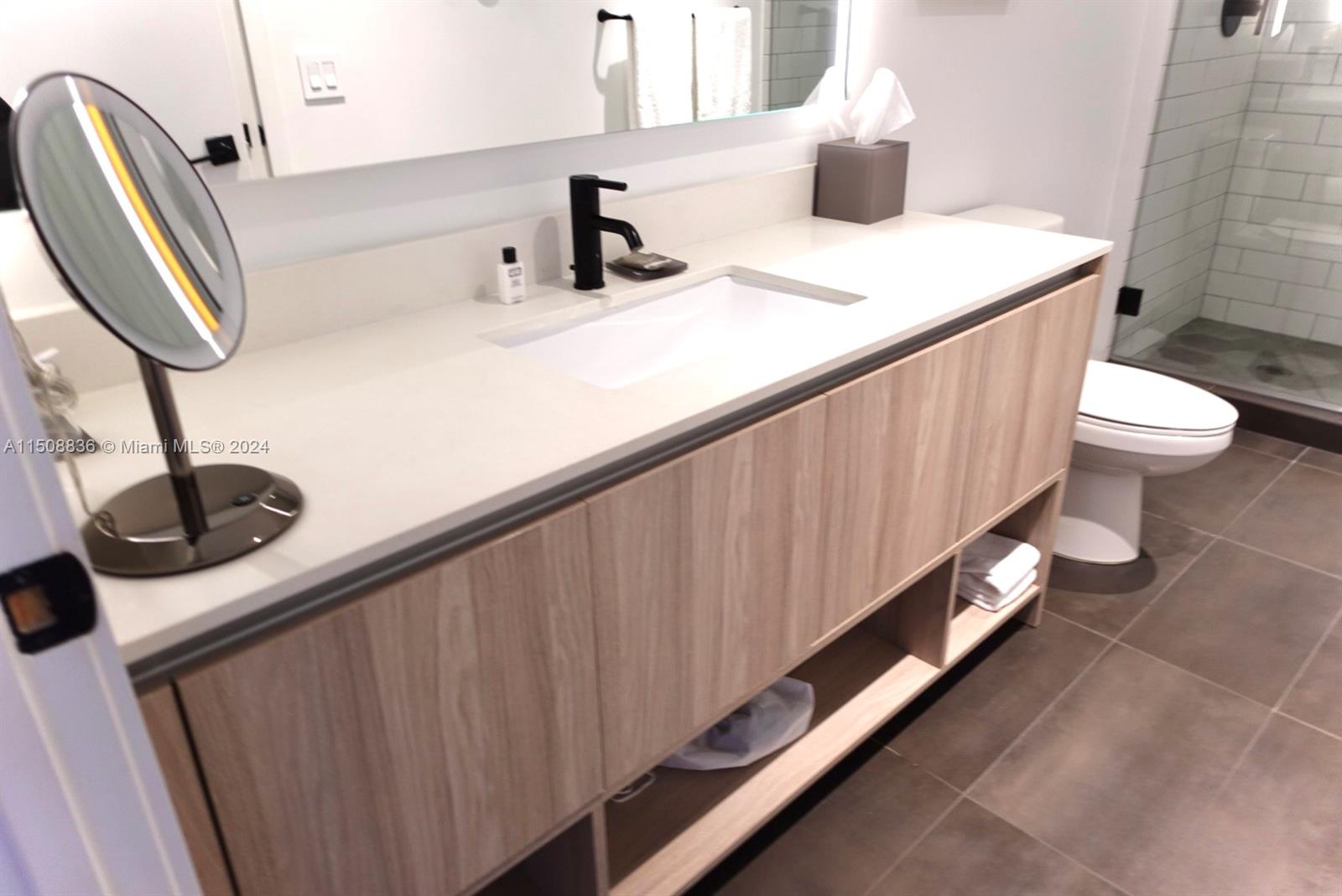 398 NE 5th St 3119, Miami, Florida 33132, 1 Bedroom Bedrooms, ,1 BathroomBathrooms,Residential,For Sale,398 NE 5th St 3119,A11508836