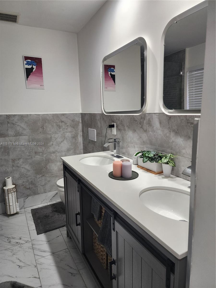 9151 Sunset Strip, Sunrise, Florida 33322, 4 Bedrooms Bedrooms, ,2 BathroomsBathrooms,Residential,For Sale,9151 Sunset Strip,A11517718