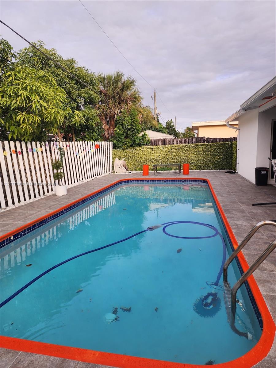 9151 Sunset Strip, Sunrise, Florida 33322, 4 Bedrooms Bedrooms, ,2 BathroomsBathrooms,Residential,For Sale,9151 Sunset Strip,A11517718