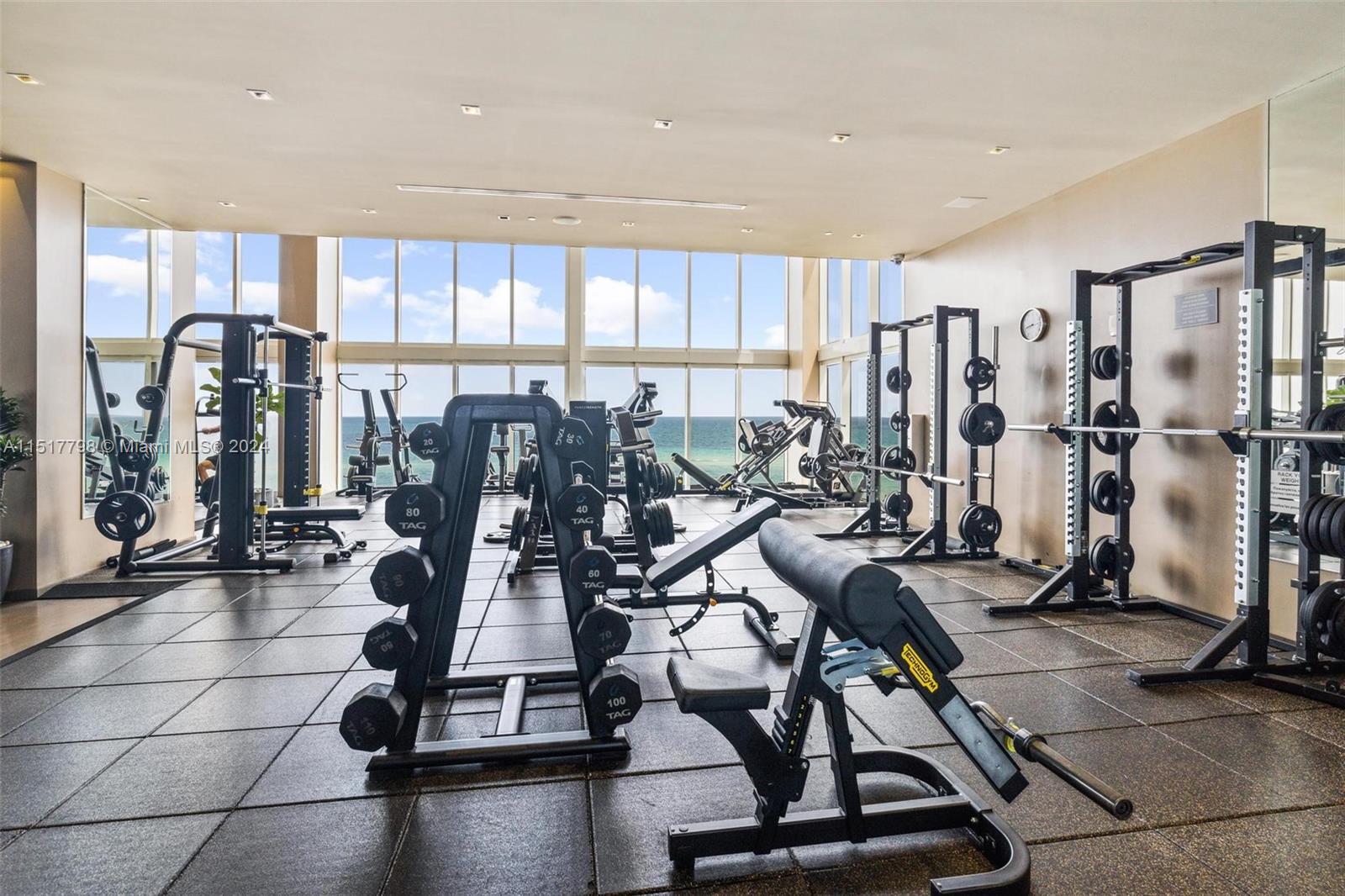 1830 S Ocean Dr UP5010, Hallandale Beach, Florida 33009, 2 Bedrooms Bedrooms, ,2 BathroomsBathrooms,Residential,For Sale,1830 S Ocean Dr UP5010,A11517798