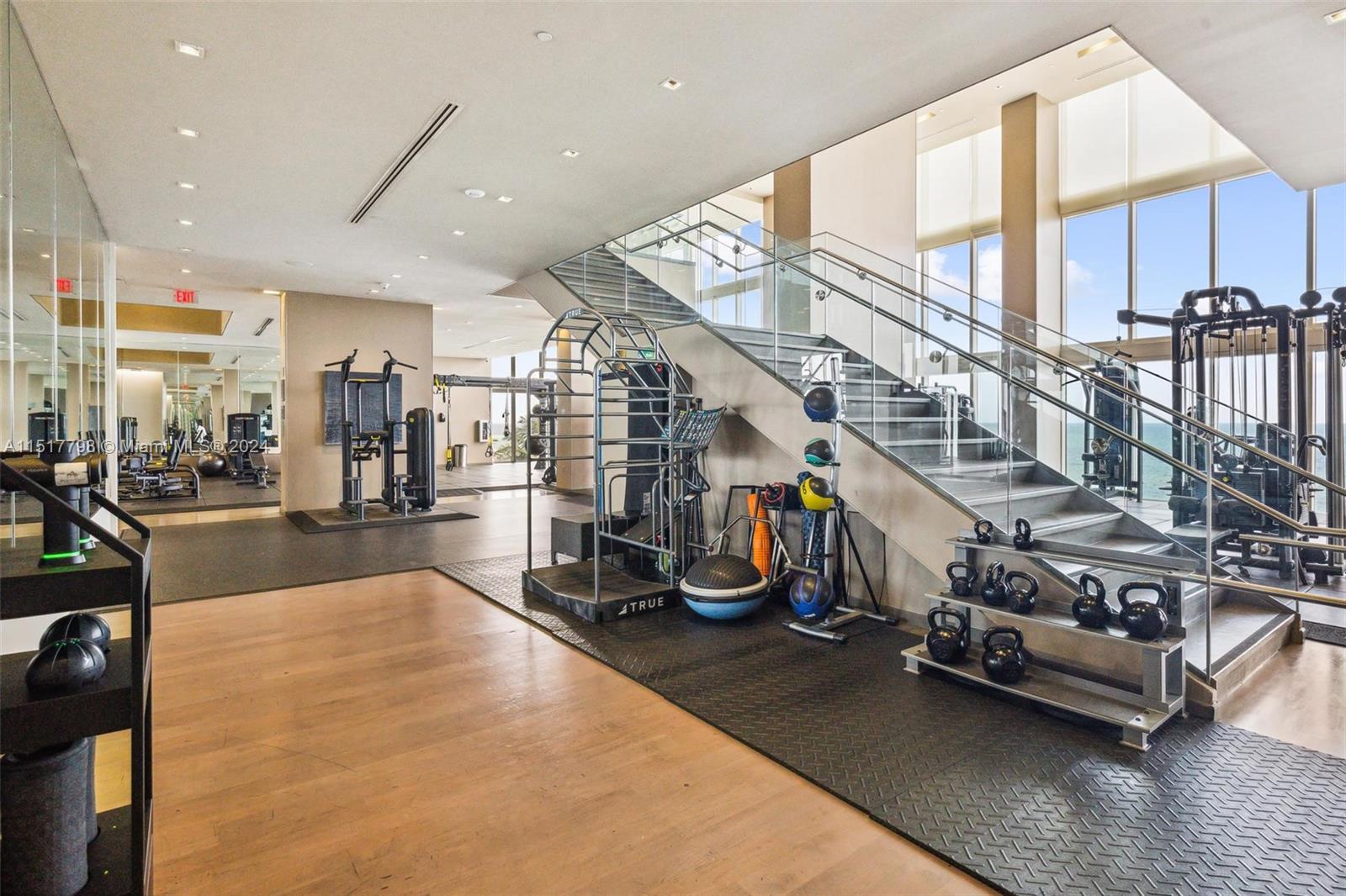 1830 S Ocean Dr UP5010, Hallandale Beach, Florida 33009, 2 Bedrooms Bedrooms, ,2 BathroomsBathrooms,Residential,For Sale,1830 S Ocean Dr UP5010,A11517798
