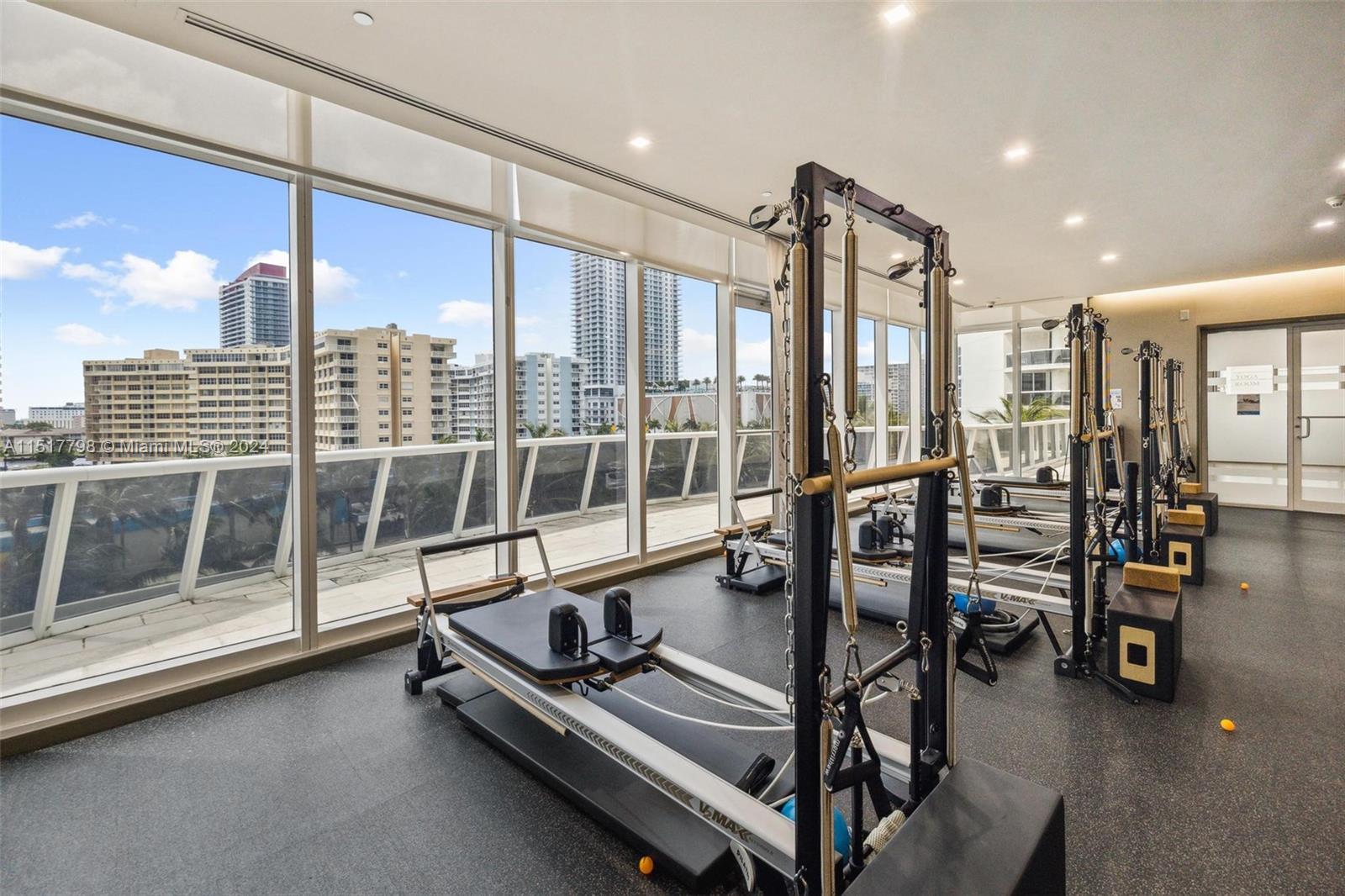 1830 S Ocean Dr UP5010, Hallandale Beach, Florida 33009, 2 Bedrooms Bedrooms, ,2 BathroomsBathrooms,Residential,For Sale,1830 S Ocean Dr UP5010,A11517798