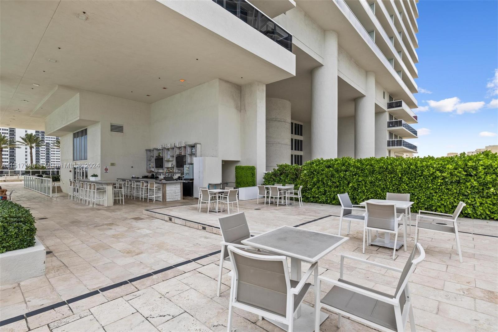 1830 S Ocean Dr UP5010, Hallandale Beach, Florida 33009, 2 Bedrooms Bedrooms, ,2 BathroomsBathrooms,Residential,For Sale,1830 S Ocean Dr UP5010,A11517798