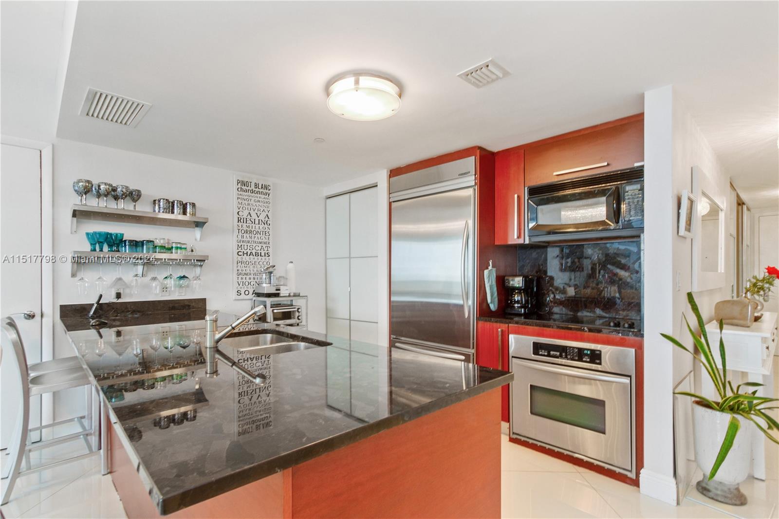 1830 S Ocean Dr UP5010, Hallandale Beach, Florida 33009, 2 Bedrooms Bedrooms, ,2 BathroomsBathrooms,Residential,For Sale,1830 S Ocean Dr UP5010,A11517798