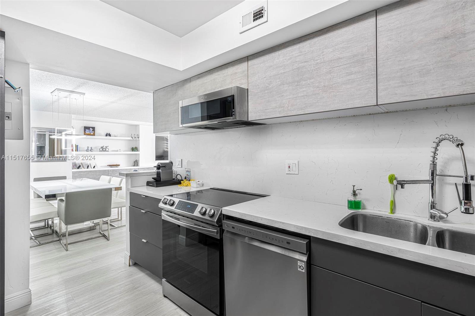 3180 S Ocean Dr 604, Hallandale Beach, Florida 33009, 2 Bedrooms Bedrooms, ,2 BathroomsBathrooms,Residential,For Sale,3180 S Ocean Dr 604,A11517655