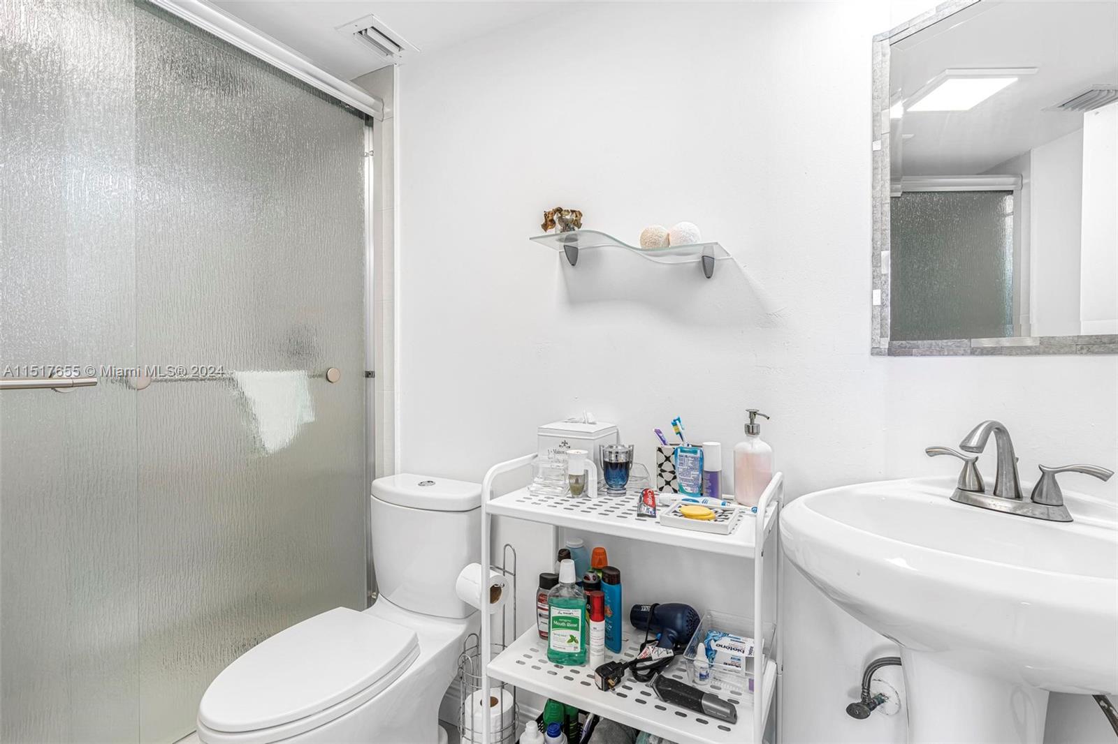 3180 S Ocean Dr 604, Hallandale Beach, Florida 33009, 2 Bedrooms Bedrooms, ,2 BathroomsBathrooms,Residential,For Sale,3180 S Ocean Dr 604,A11517655