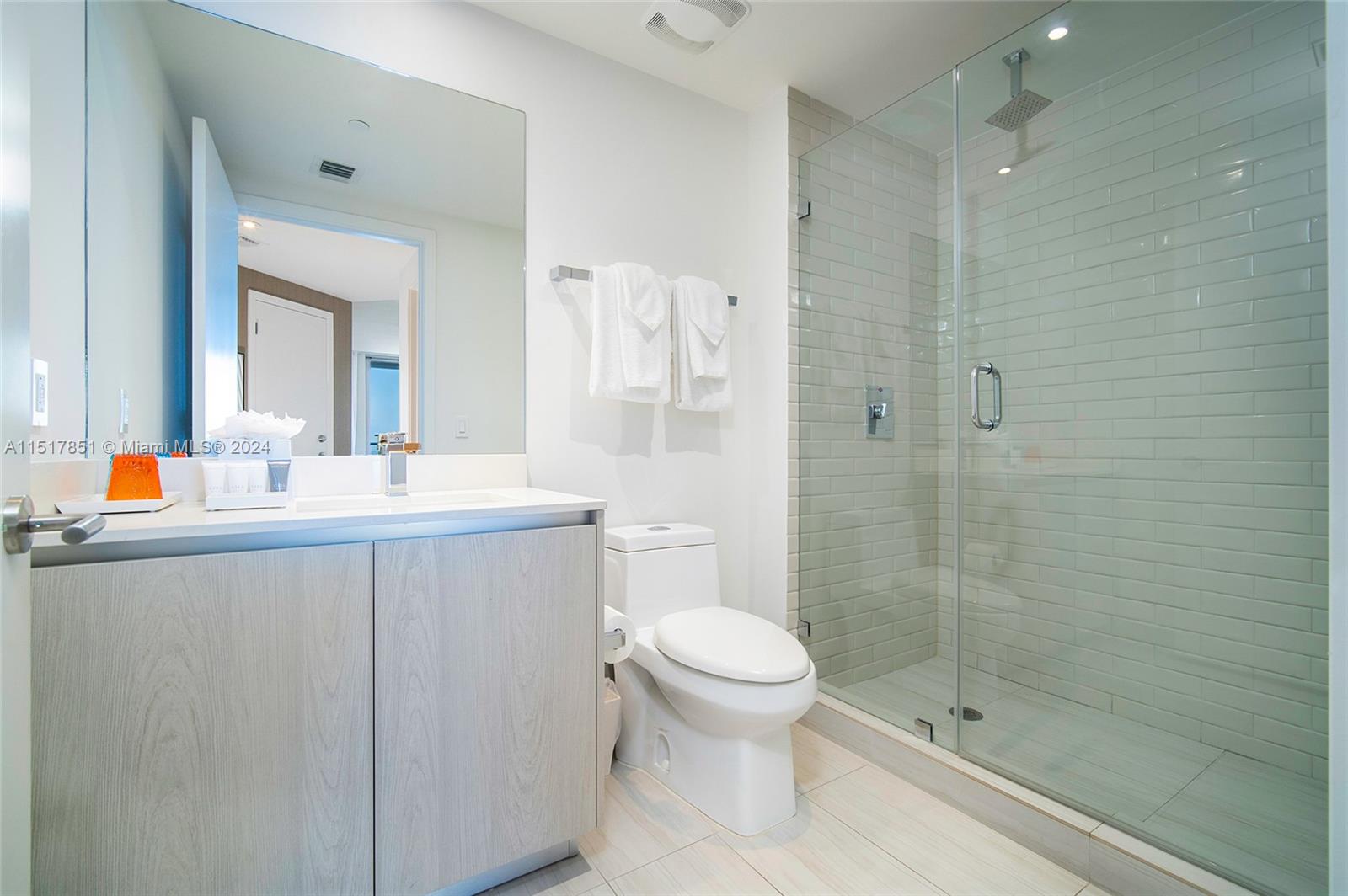 4010 S Ocean Dr T3502, Hollywood, Florida 33019, 2 Bedrooms Bedrooms, ,2 BathroomsBathrooms,Residential,For Sale,4010 S Ocean Dr T3502,A11517851