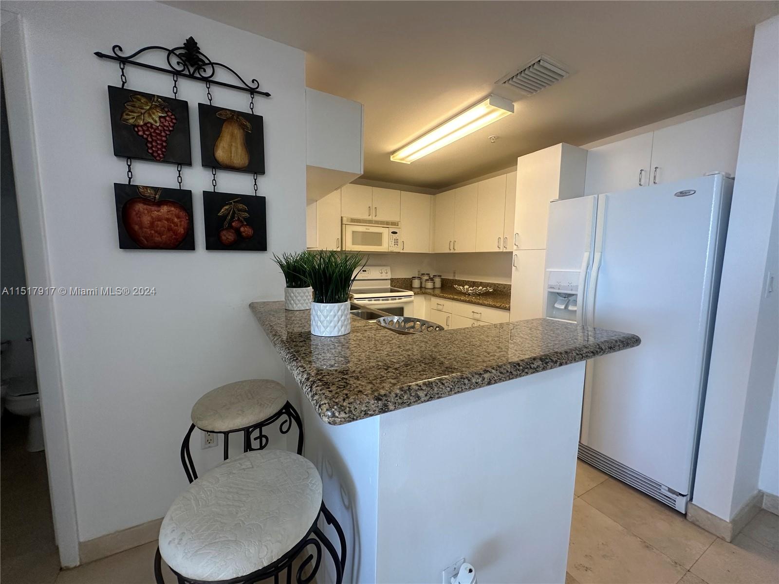 185 SE 14th Ter 2106, Miami, Florida 33131, 2 Bedrooms Bedrooms, ,2 BathroomsBathrooms,Residential,For Sale,185 SE 14th Ter 2106,A11517917