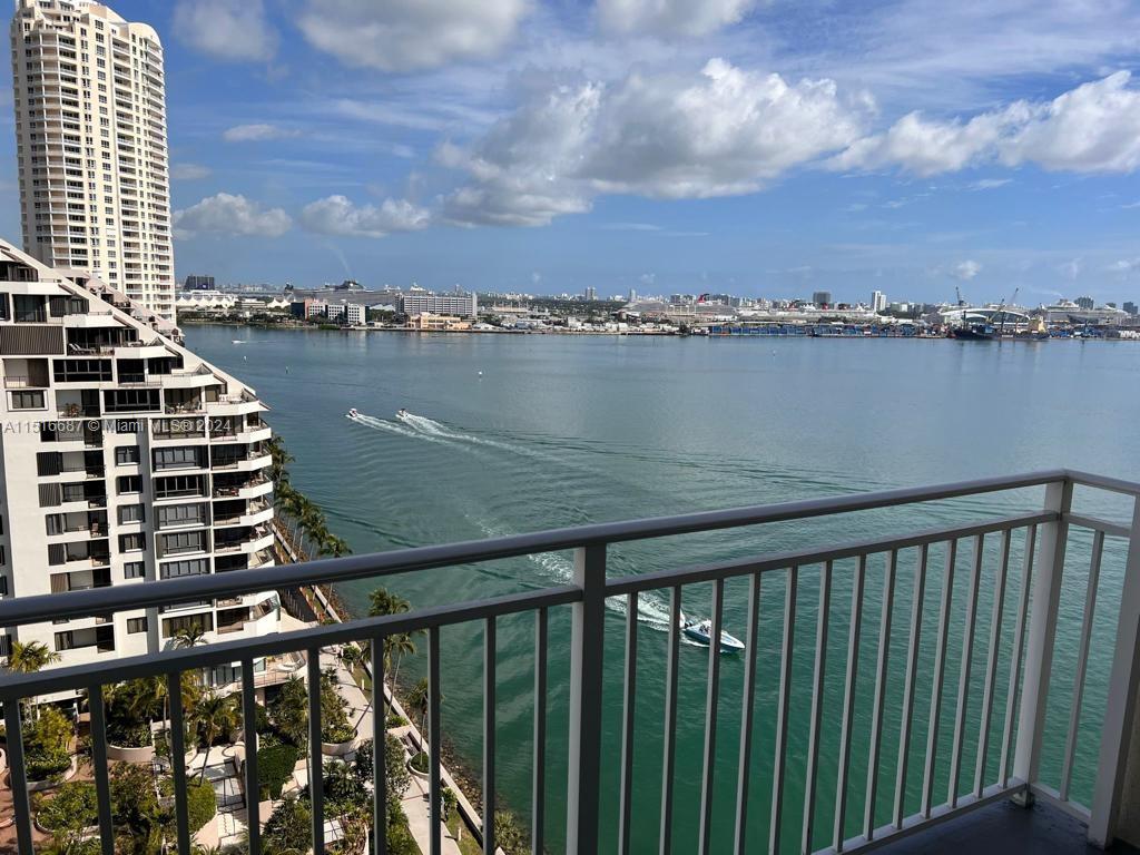 770 Claughton Island Dr 1913, Miami, Florida 33131, 2 Bedrooms Bedrooms, ,2 BathroomsBathrooms,Residentiallease,For Rent,770 Claughton Island Dr 1913,A11516687