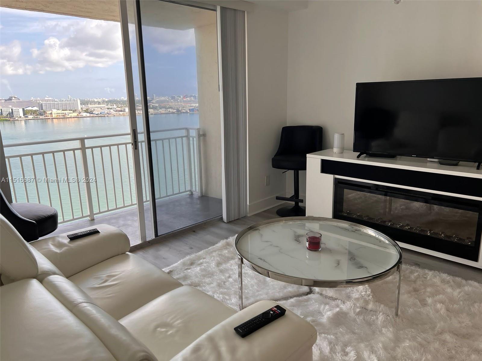 770 Claughton Island Dr 1913, Miami, Florida 33131, 2 Bedrooms Bedrooms, ,2 BathroomsBathrooms,Residentiallease,For Rent,770 Claughton Island Dr 1913,A11516687