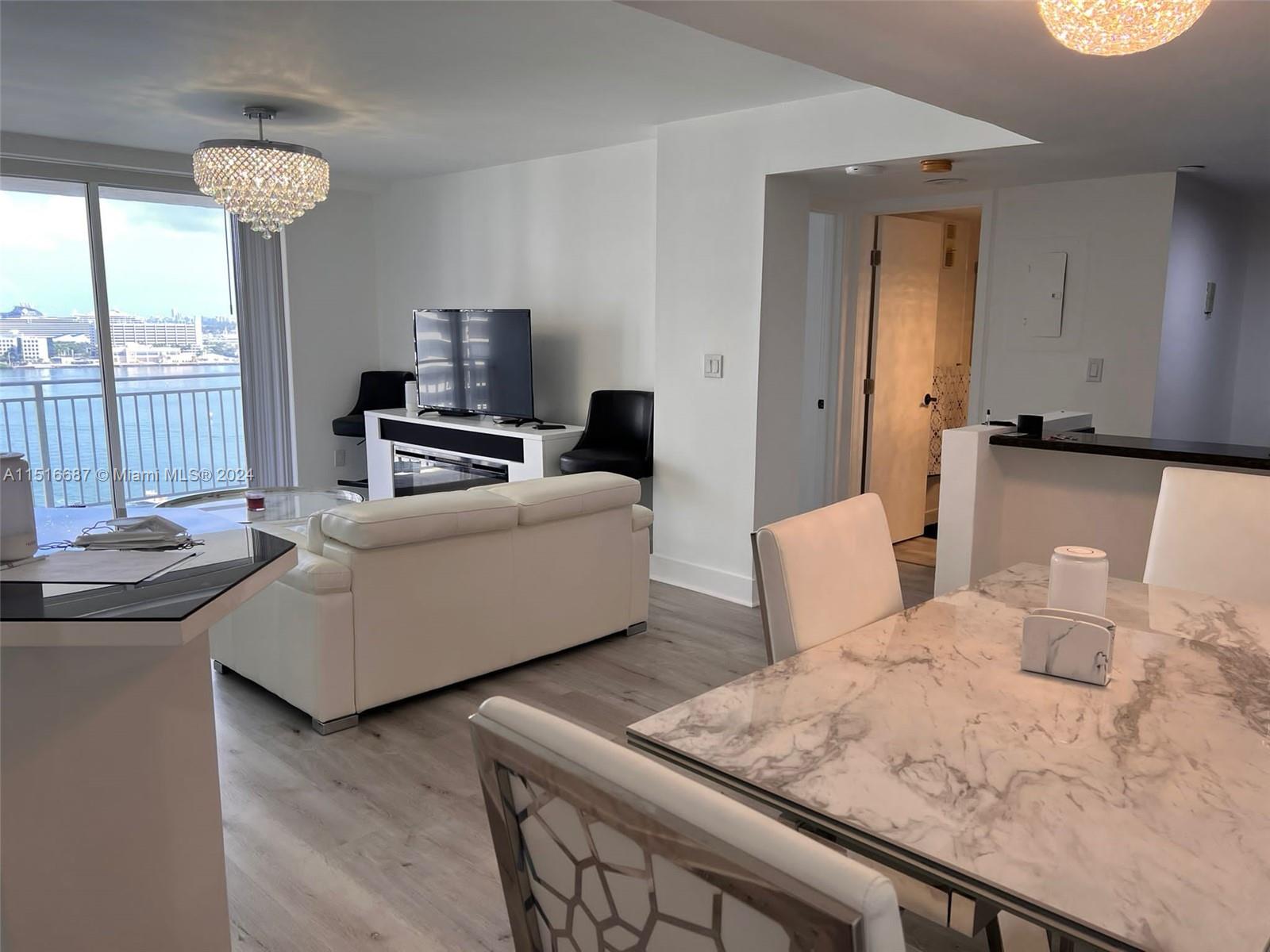 770 Claughton Island Dr 1913, Miami, Florida 33131, 2 Bedrooms Bedrooms, ,2 BathroomsBathrooms,Residentiallease,For Rent,770 Claughton Island Dr 1913,A11516687