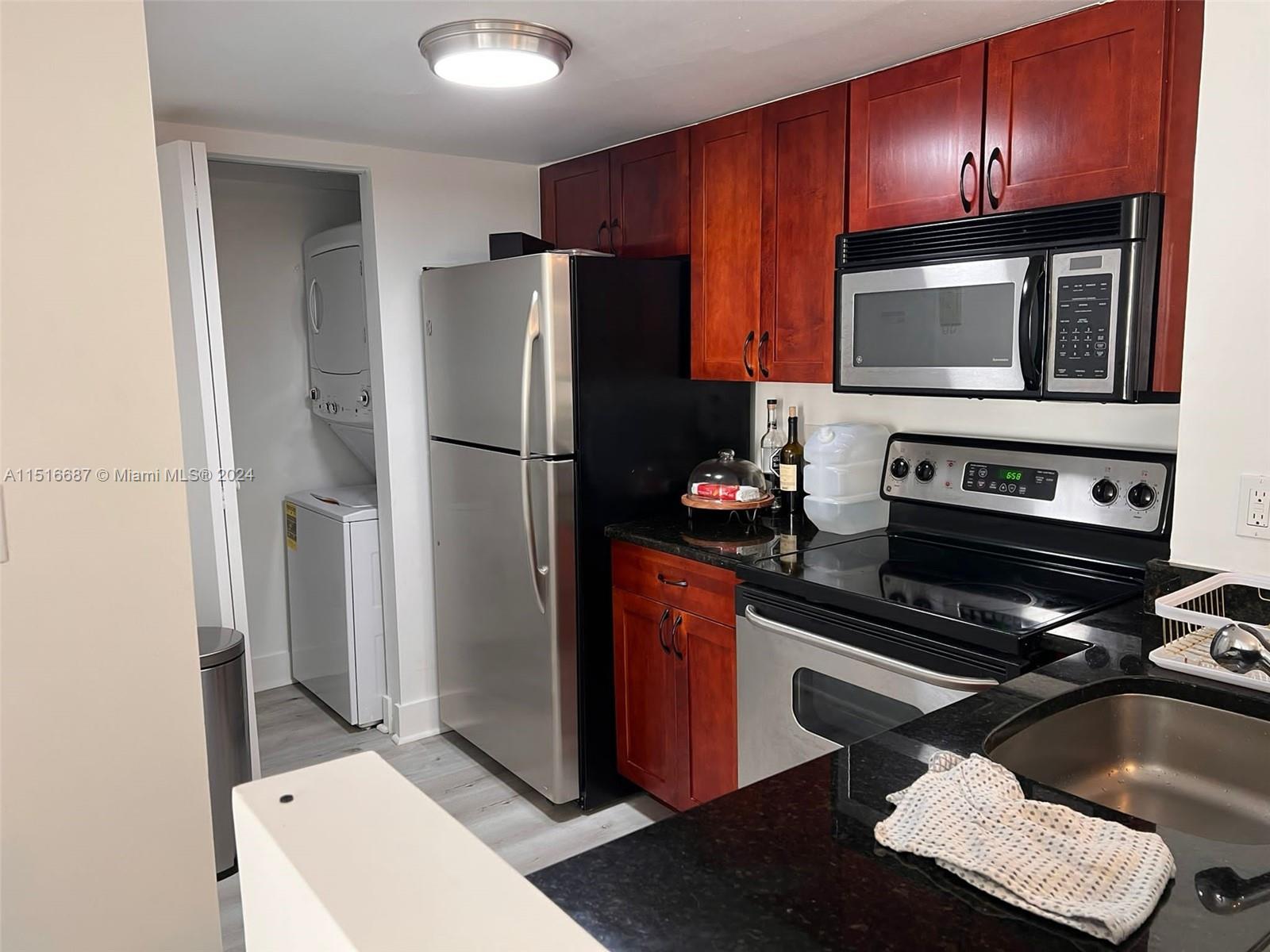 770 Claughton Island Dr 1913, Miami, Florida 33131, 2 Bedrooms Bedrooms, ,2 BathroomsBathrooms,Residentiallease,For Rent,770 Claughton Island Dr 1913,A11516687