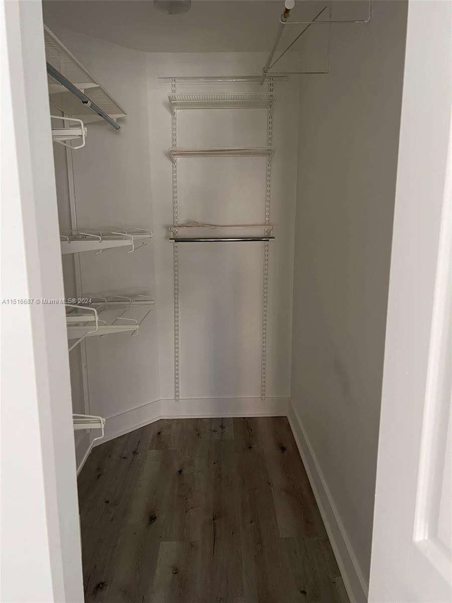 770 Claughton Island Dr 1913, Miami, Florida 33131, 2 Bedrooms Bedrooms, ,2 BathroomsBathrooms,Residentiallease,For Rent,770 Claughton Island Dr 1913,A11516687