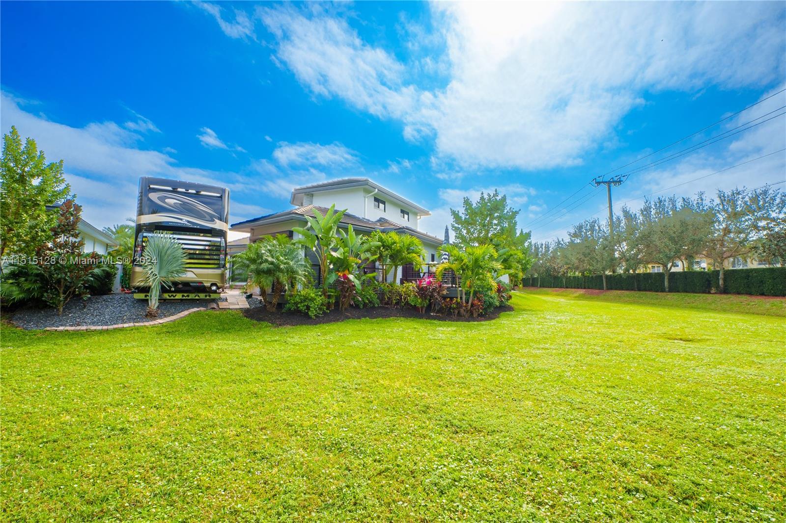 285 N Cortez Dr, Margate, Florida 33068, 1 Bedroom Bedrooms, ,1 BathroomBathrooms,Residential,For Sale,285 N Cortez Dr,A11515128