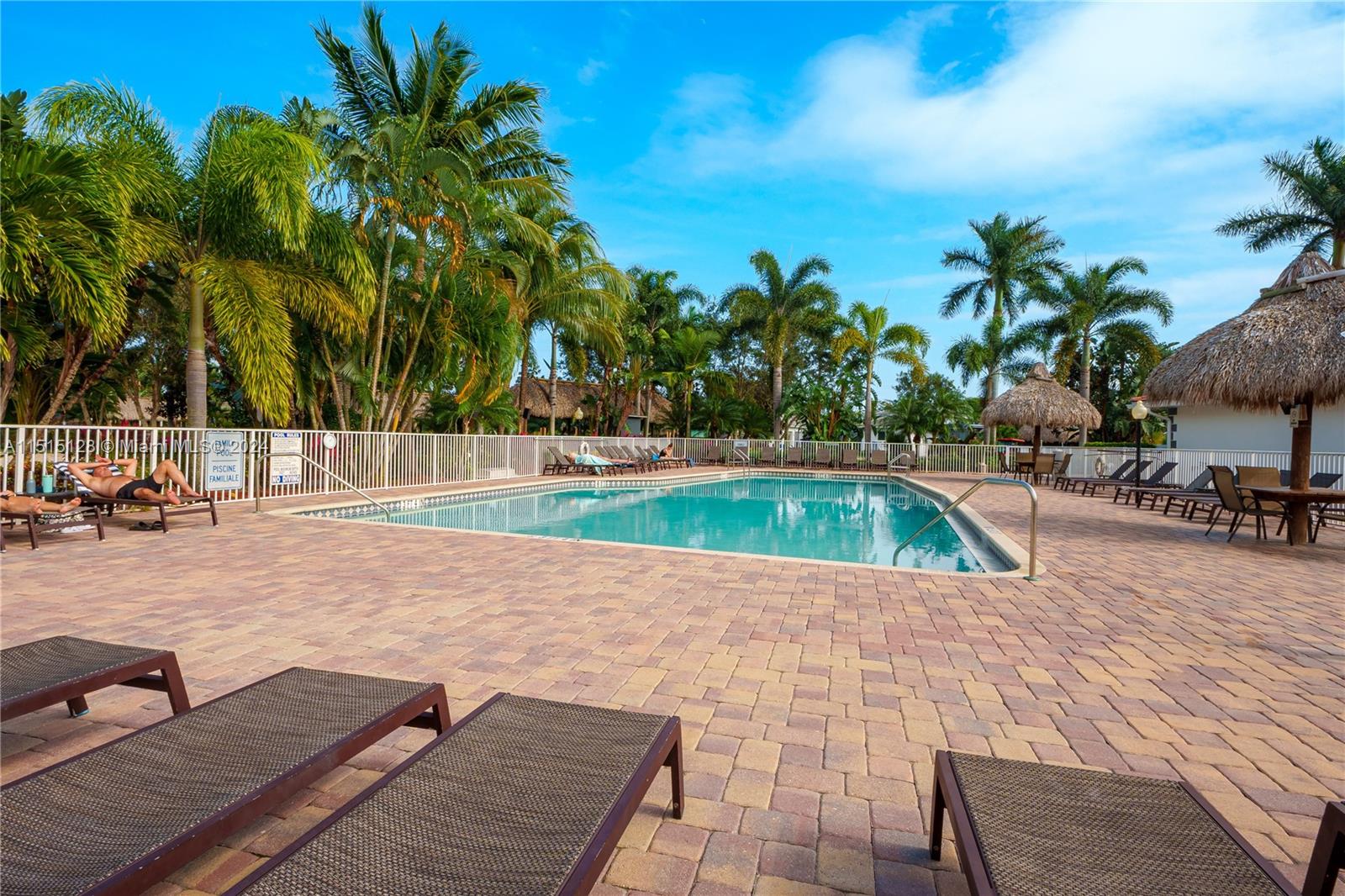 285 N Cortez Dr, Margate, Florida 33068, 1 Bedroom Bedrooms, ,1 BathroomBathrooms,Residential,For Sale,285 N Cortez Dr,A11515128
