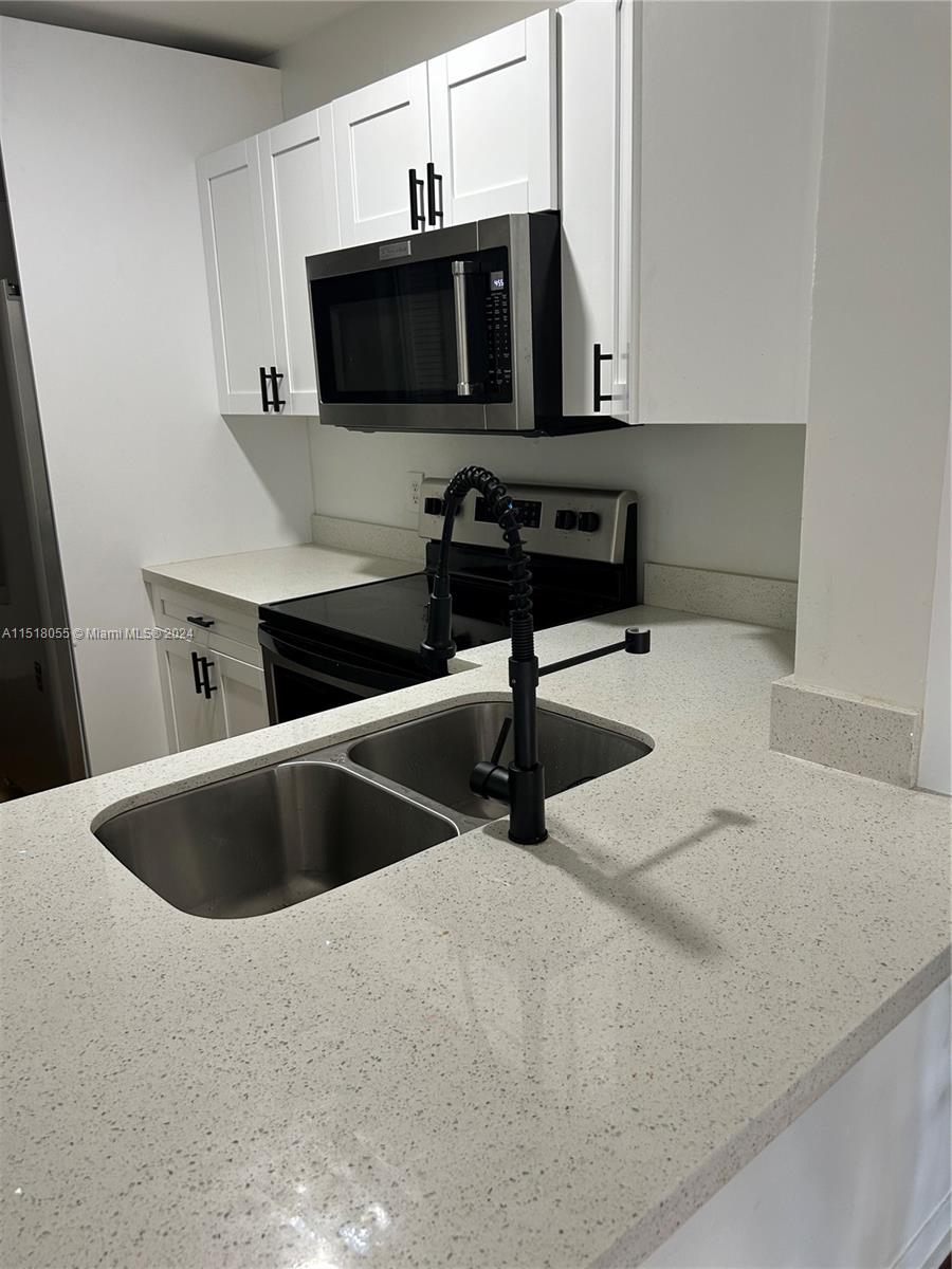 Tamarac, Florida 33321, 2 Bedrooms Bedrooms, ,2 BathroomsBathrooms,Residential,For Sale,A11518055