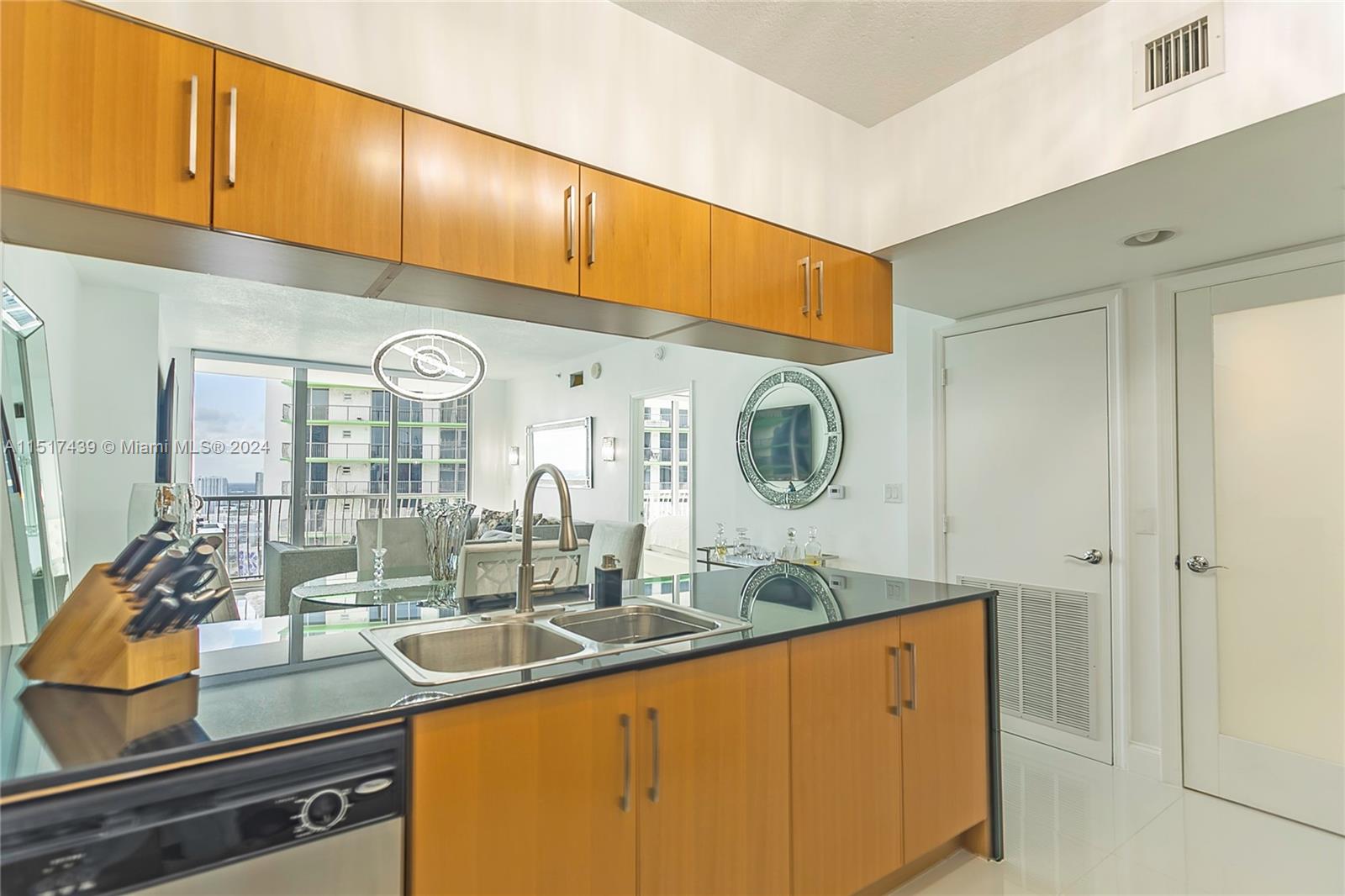 1750 N Bayshore Dr 3211, Miami, Florida 33132, 1 Bedroom Bedrooms, ,1 BathroomBathrooms,Residential,For Sale,1750 N Bayshore Dr 3211,A11517439