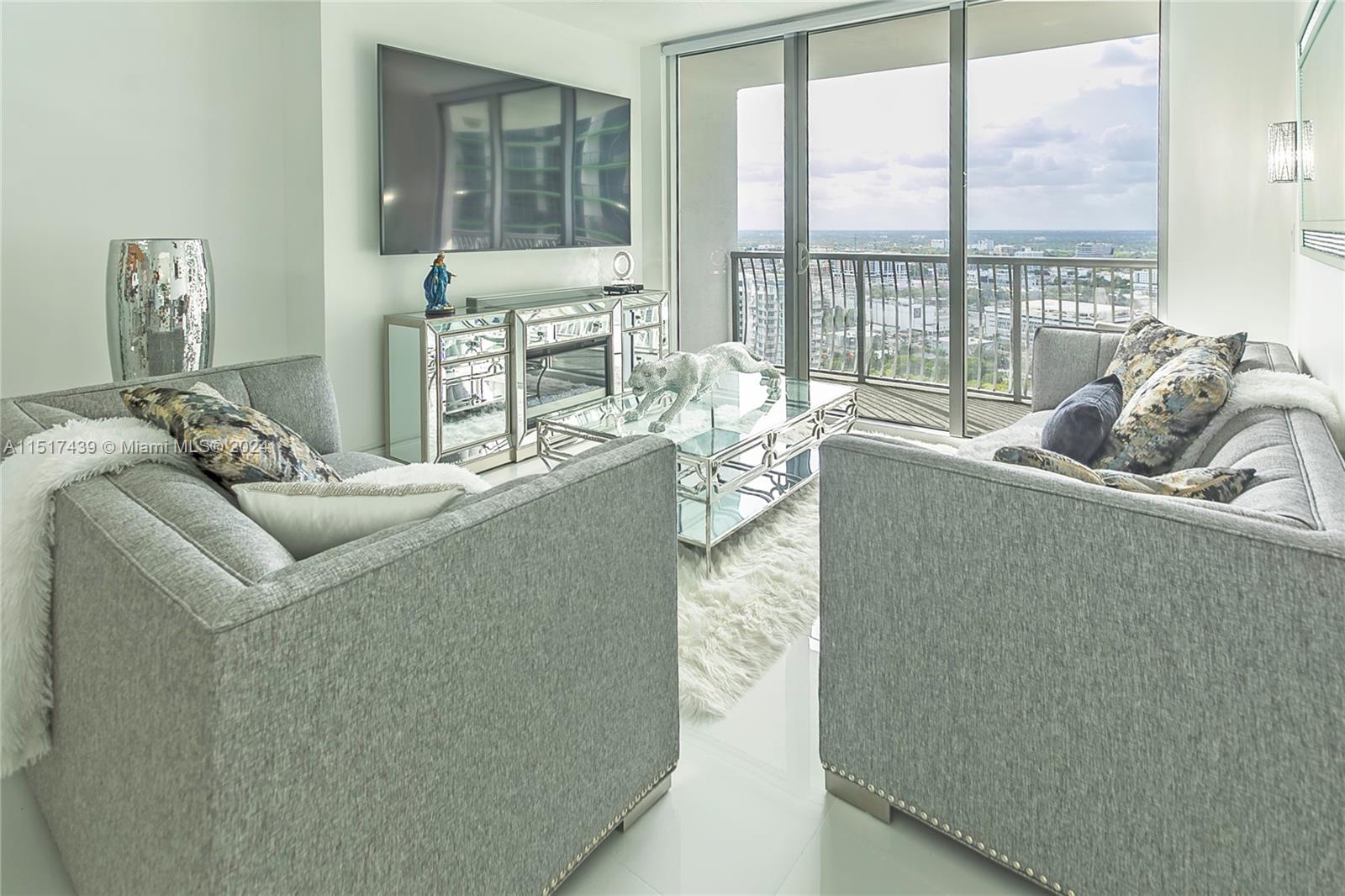 1750 N Bayshore Dr 3211, Miami, Florida 33132, 1 Bedroom Bedrooms, ,1 BathroomBathrooms,Residential,For Sale,1750 N Bayshore Dr 3211,A11517439