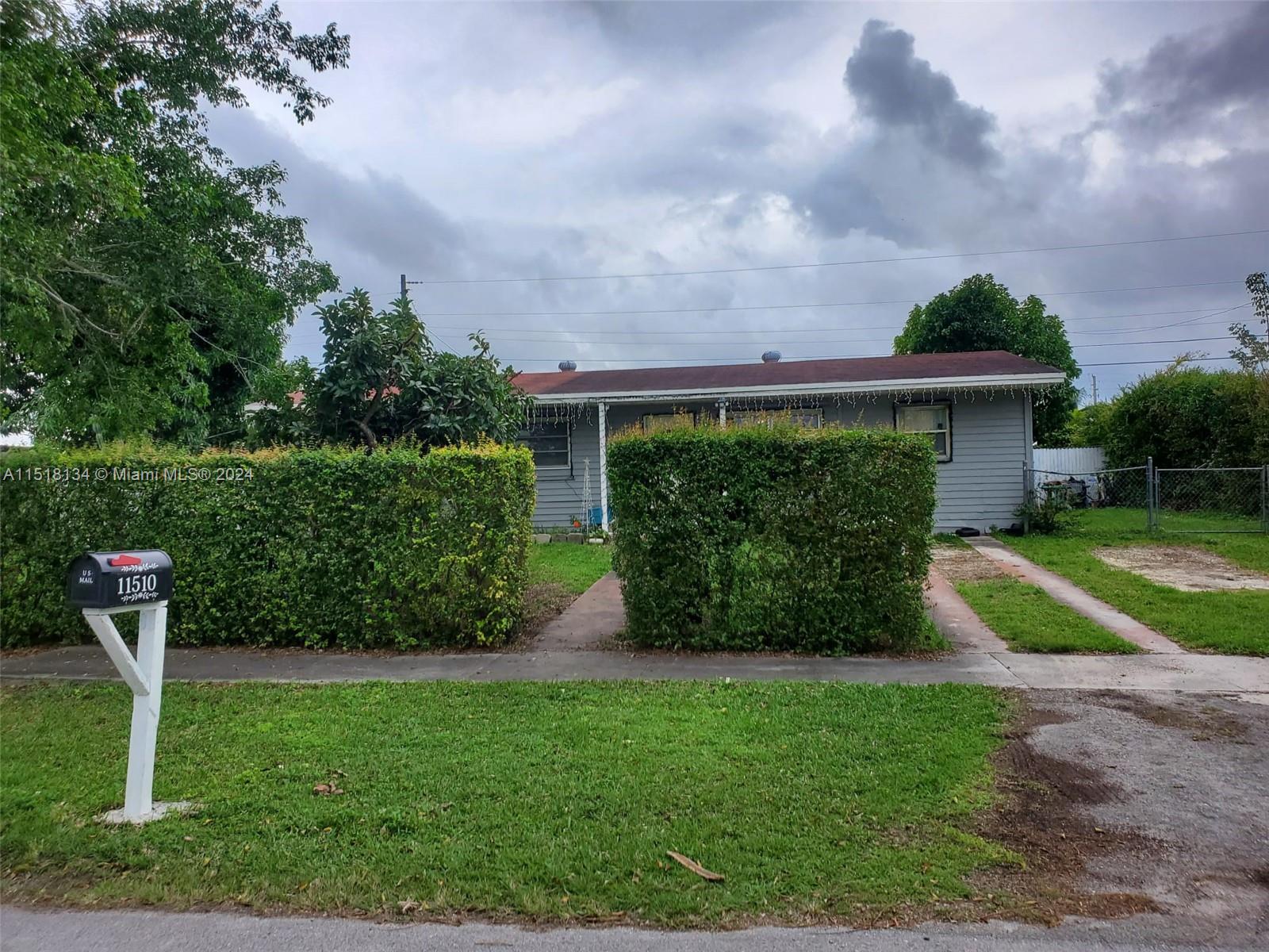 11510 SW 187th St  For Sale A11518134, FL