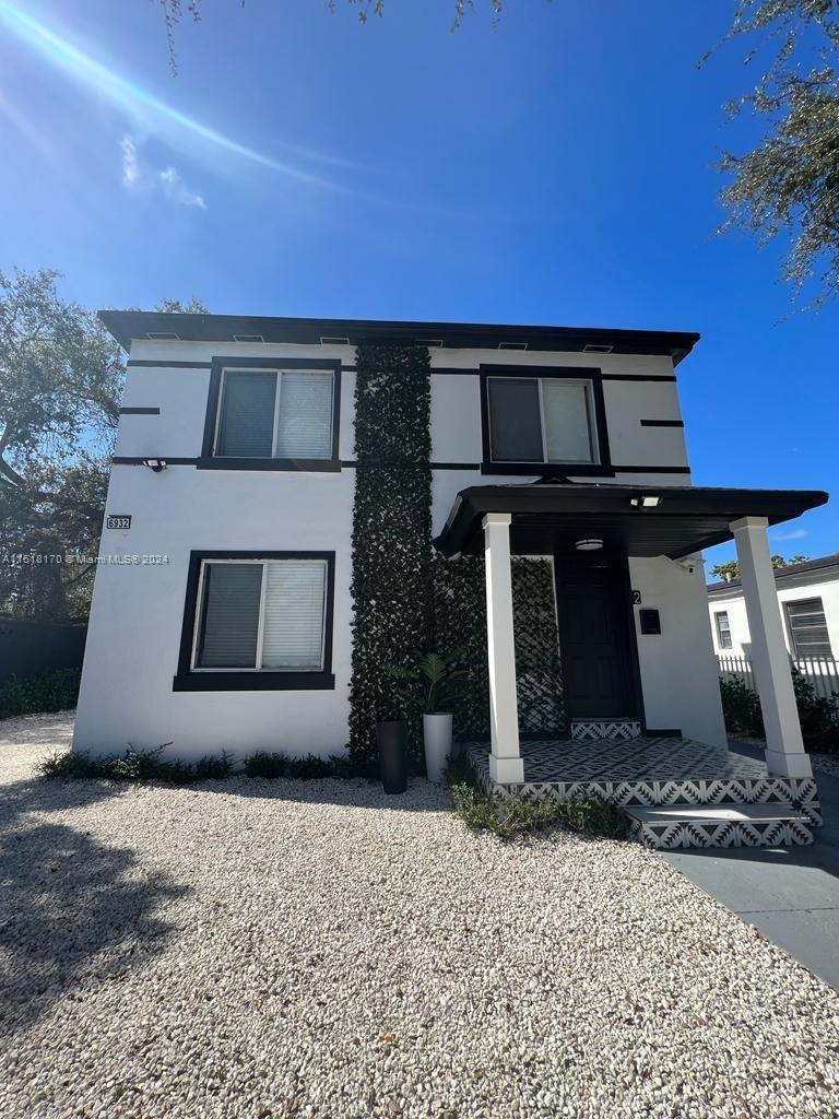 6932 N Miami Ave 2, Miami, Florida 33150, 3 Bedrooms Bedrooms, ,1 BathroomBathrooms,Residentiallease,For Rent,6932 N Miami Ave 2,A11518170