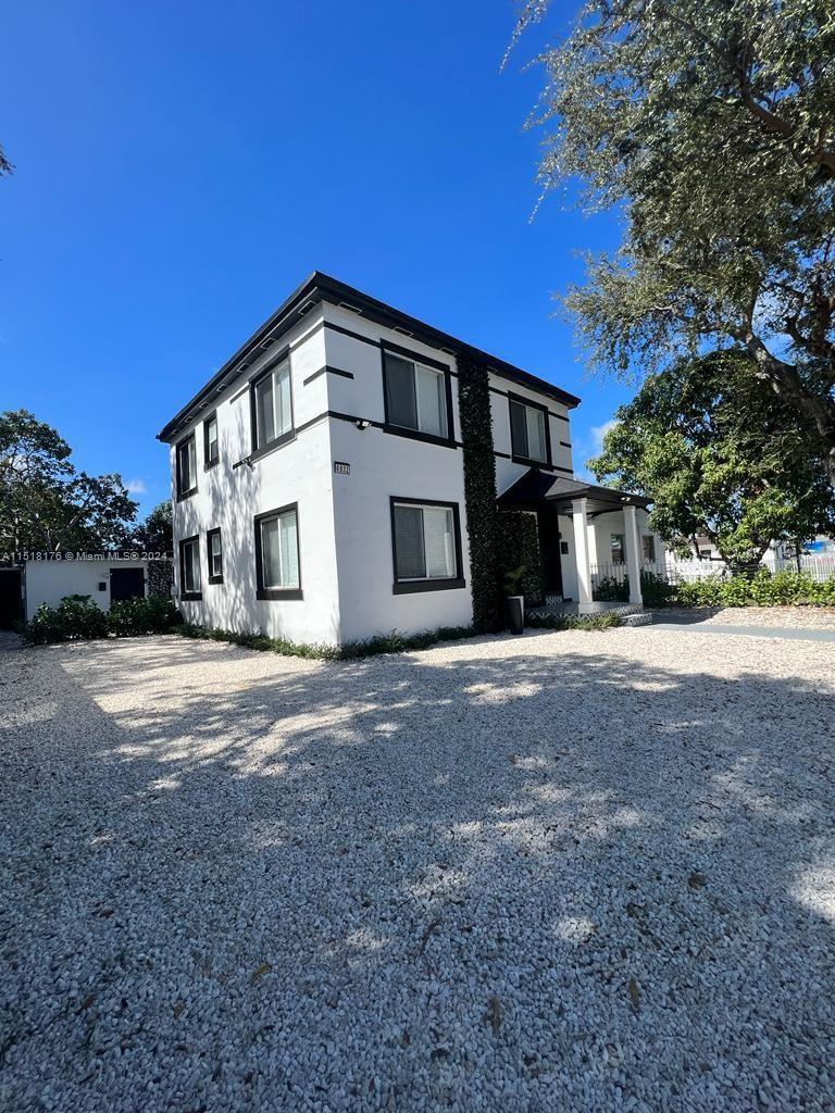 6932 N Miami Ave 1, Miami, Florida 33150, 2 Bedrooms Bedrooms, ,1 BathroomBathrooms,Residentiallease,For Rent,6932 N Miami Ave 1,A11518176