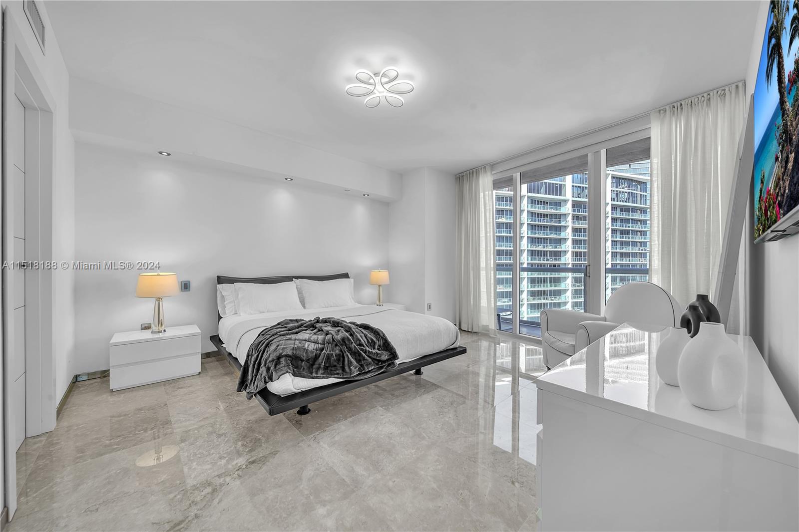 495 Brickell Ave 5302, Miami, Florida 33131, 2 Bedrooms Bedrooms, ,2 BathroomsBathrooms,Residentiallease,For Rent,495 Brickell Ave 5302,A11518188