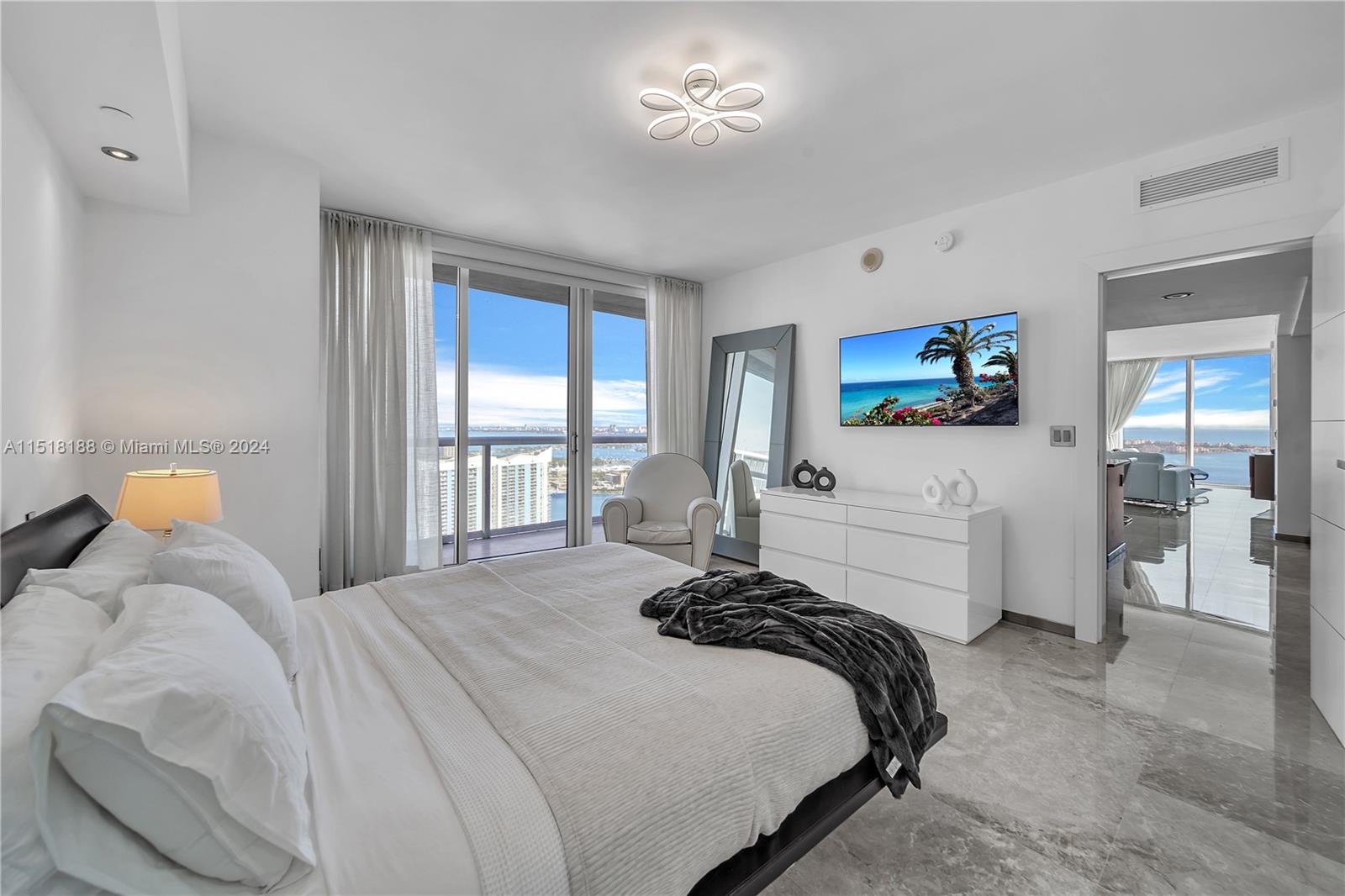 495 Brickell Ave 5302, Miami, Florida 33131, 2 Bedrooms Bedrooms, ,2 BathroomsBathrooms,Residentiallease,For Rent,495 Brickell Ave 5302,A11518188