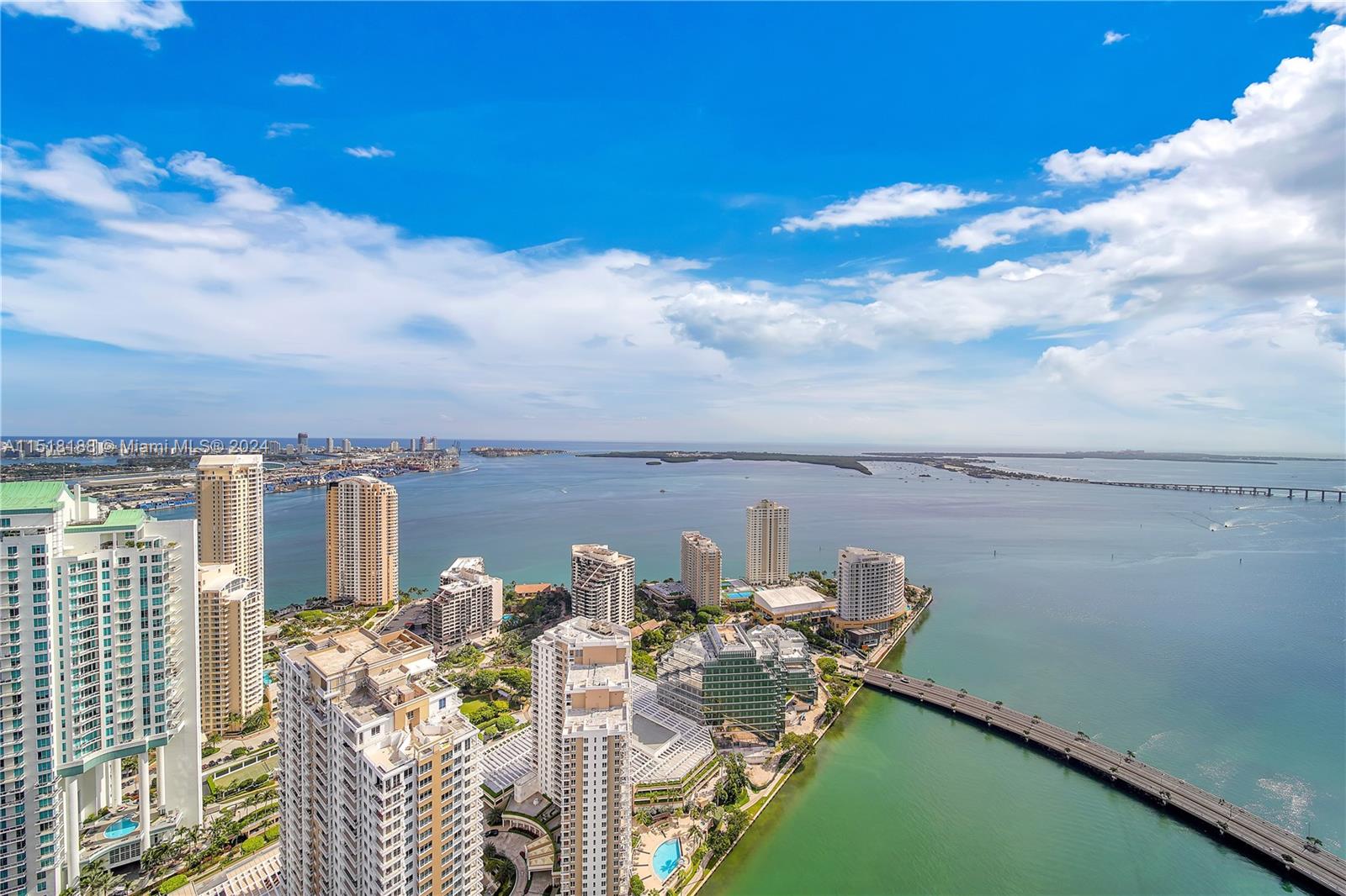 495 Brickell Ave 5302, Miami, Florida 33131, 2 Bedrooms Bedrooms, ,2 BathroomsBathrooms,Residentiallease,For Rent,495 Brickell Ave 5302,A11518188