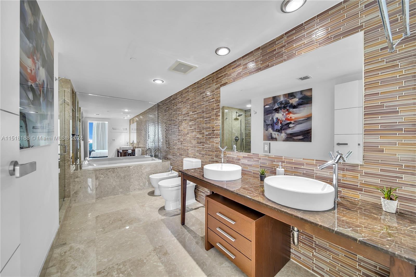 495 Brickell Ave 5302, Miami, Florida 33131, 2 Bedrooms Bedrooms, ,2 BathroomsBathrooms,Residentiallease,For Rent,495 Brickell Ave 5302,A11518188