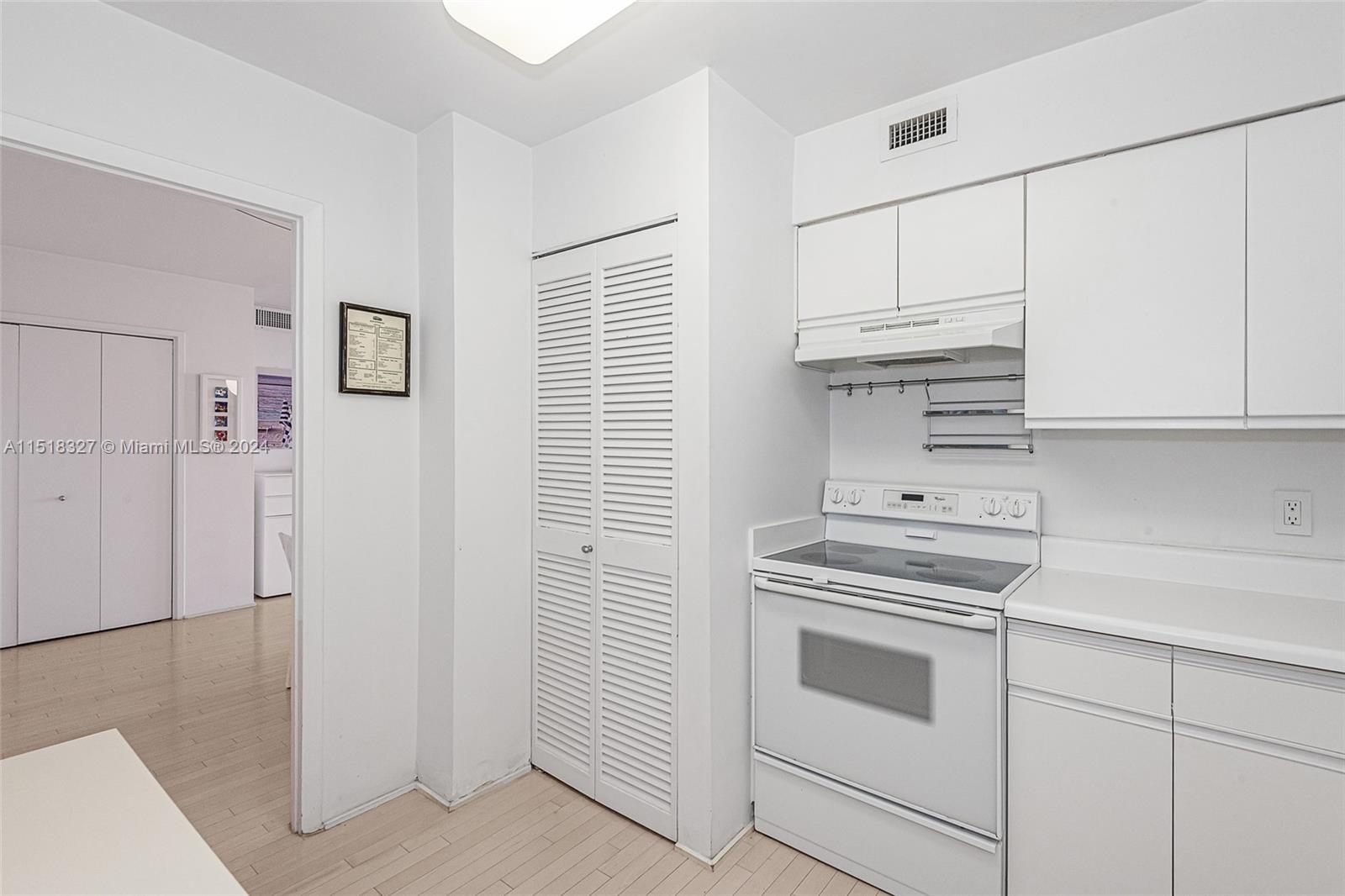 5161 Collins Ave 1207, Miami Beach, Florida 33140, 2 Bedrooms Bedrooms, ,2 BathroomsBathrooms,Residential,For Sale,5161 Collins Ave 1207,A11518327
