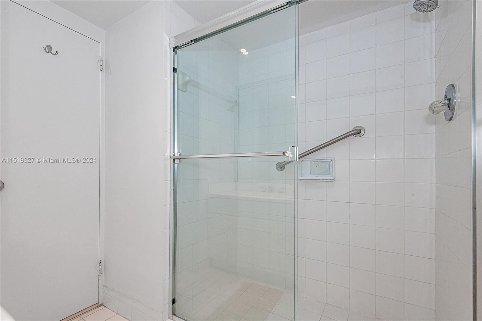 5161 Collins Ave 1207, Miami Beach, Florida 33140, 2 Bedrooms Bedrooms, ,2 BathroomsBathrooms,Residential,For Sale,5161 Collins Ave 1207,A11518327